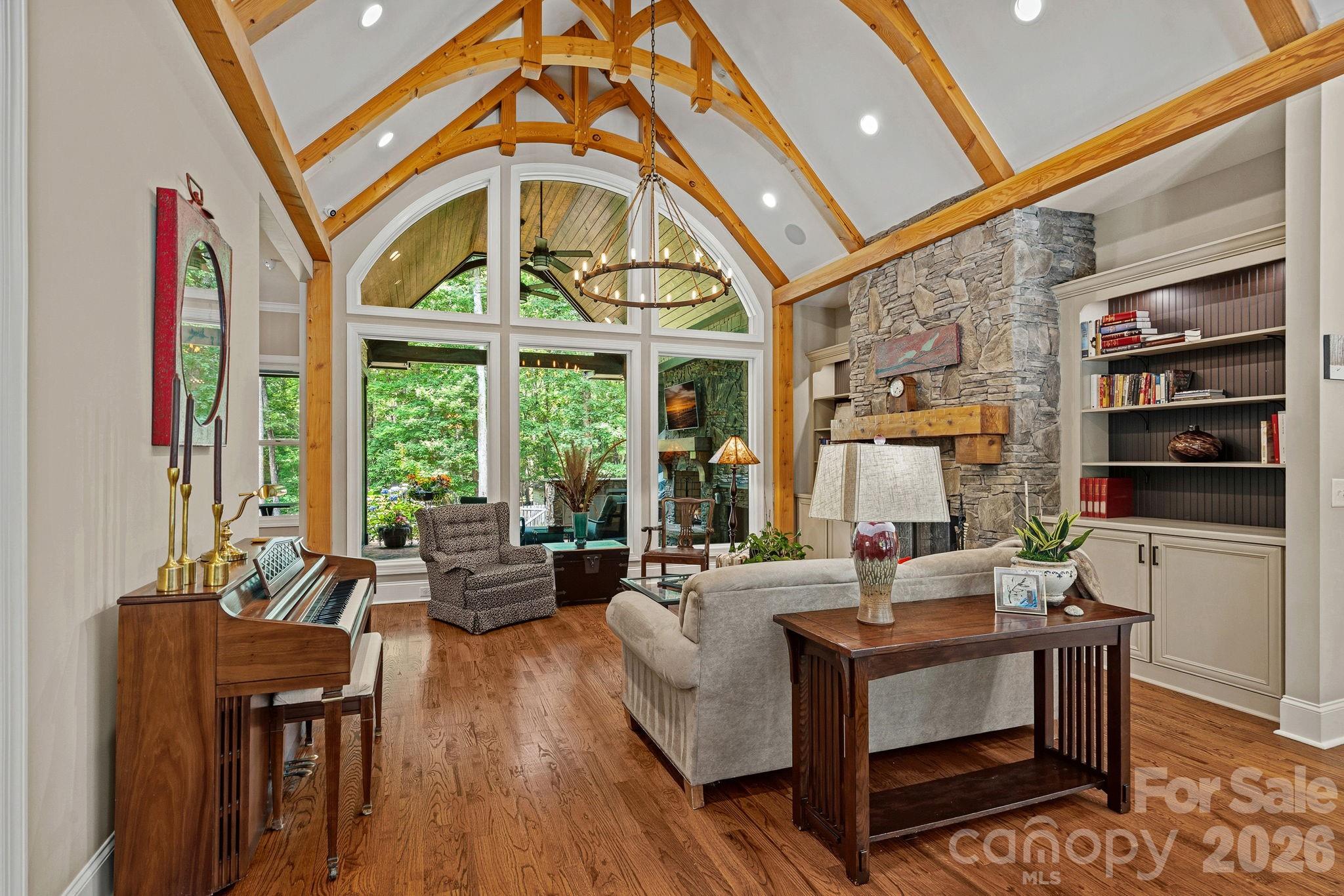 6808 Live Oaks Lane — Waxhaw