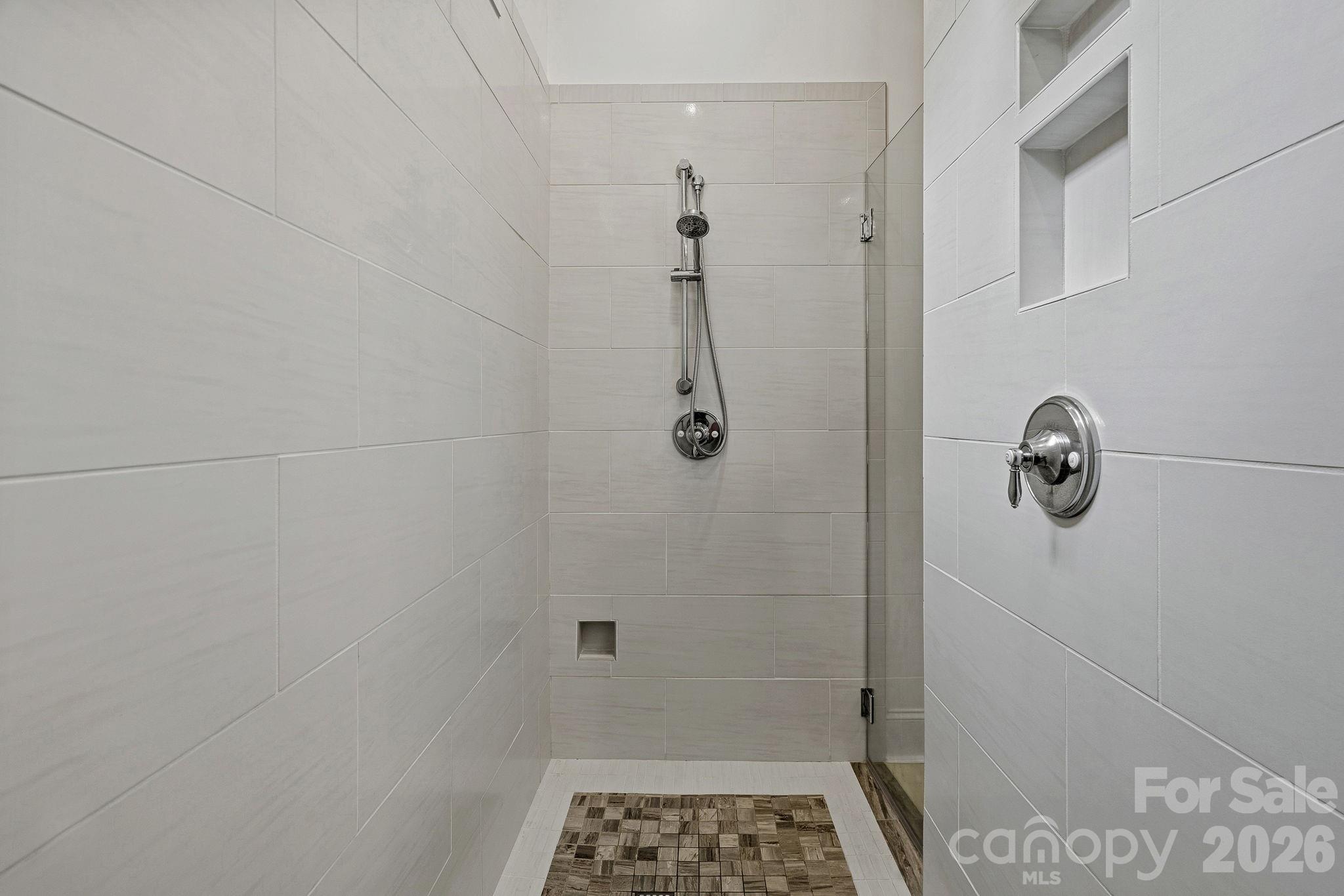 6808 Live Oaks Lane — Waxhaw