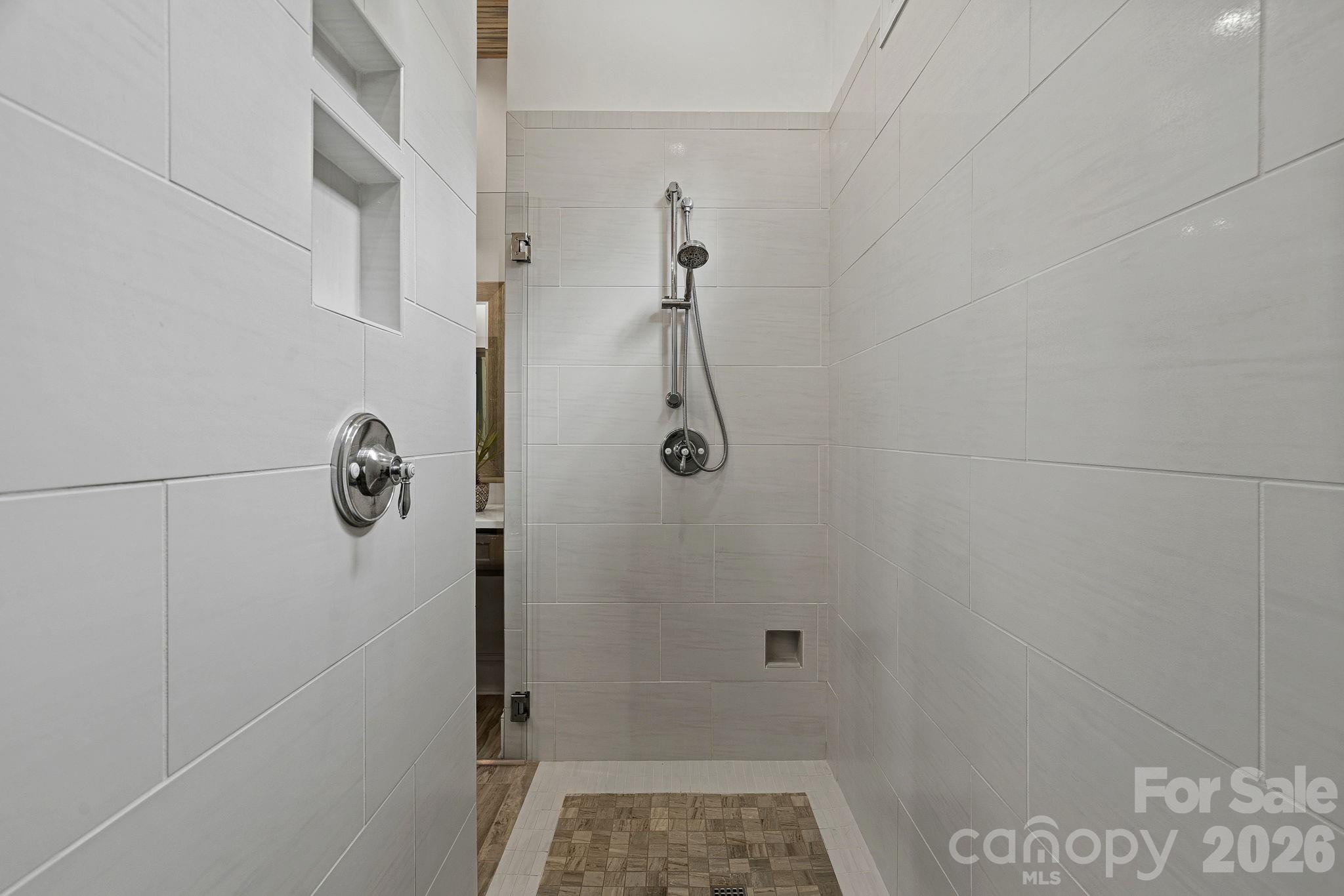 6808 Live Oaks Lane — Waxhaw
