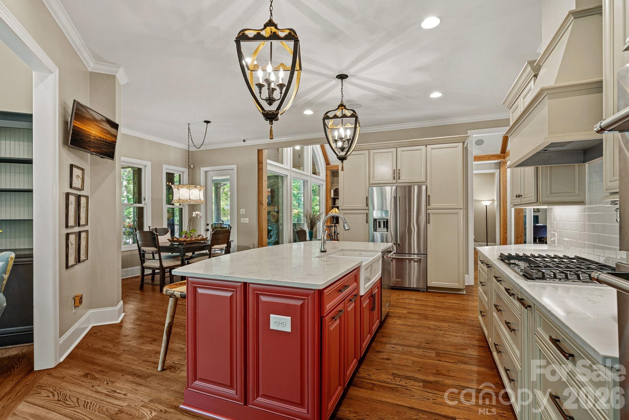 6808 Live Oaks Lane — Waxhaw