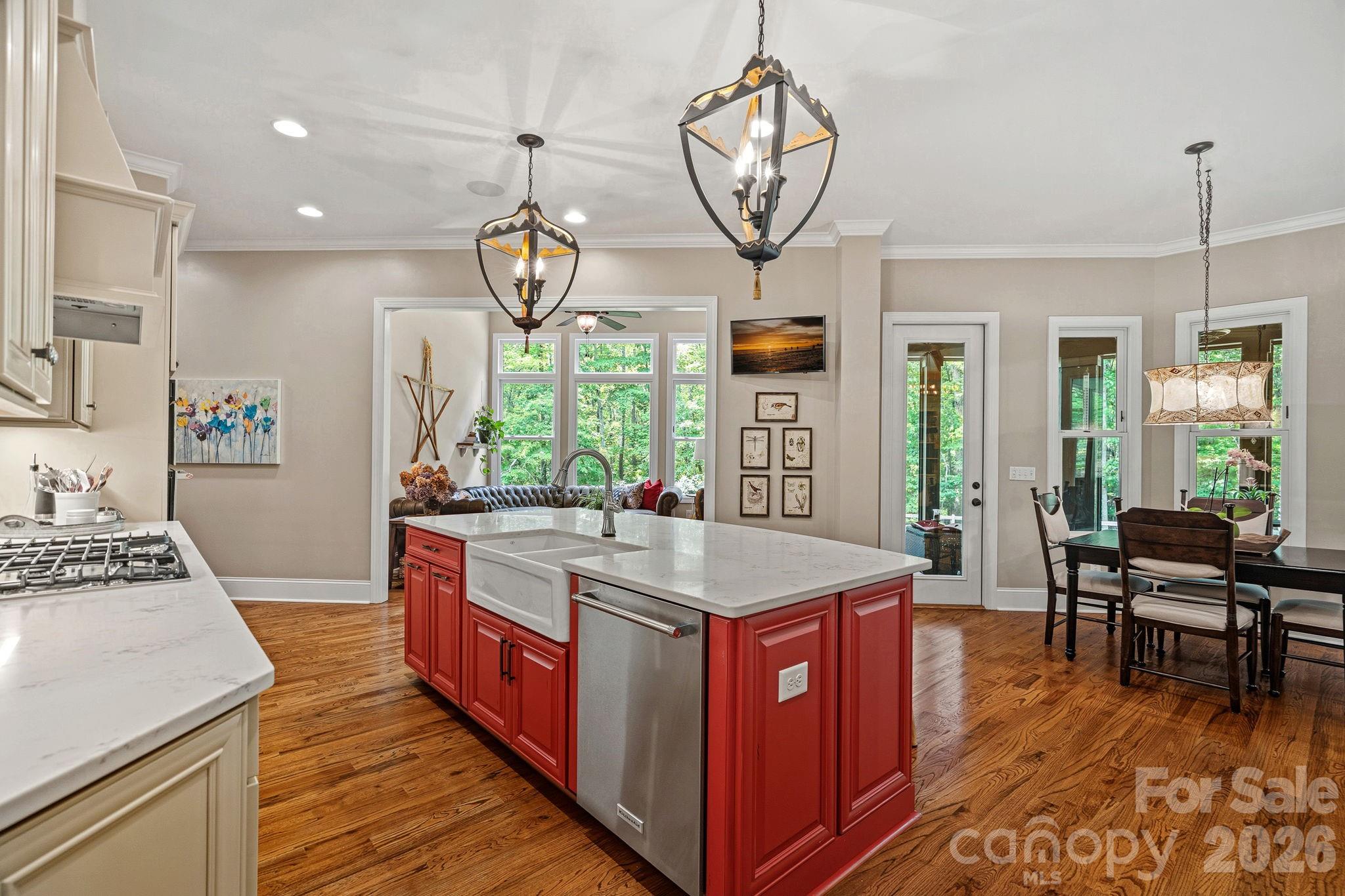 6808 Live Oaks Lane — Waxhaw