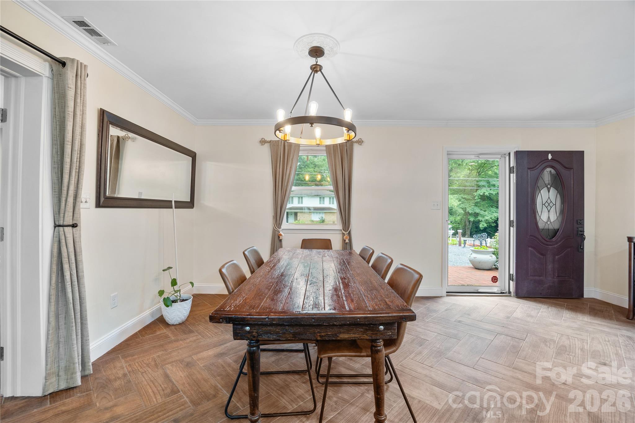 342 West Avenue — Troutman