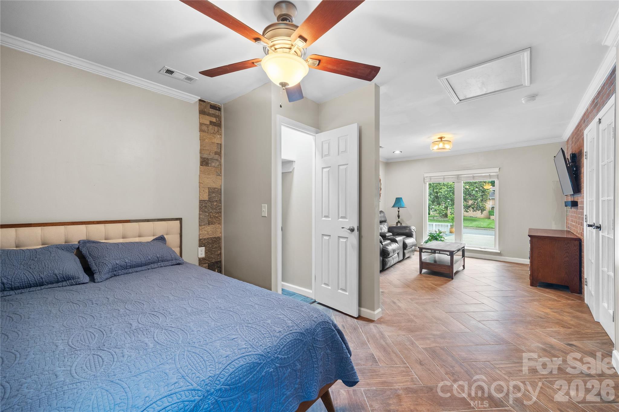 342 West Avenue — Troutman