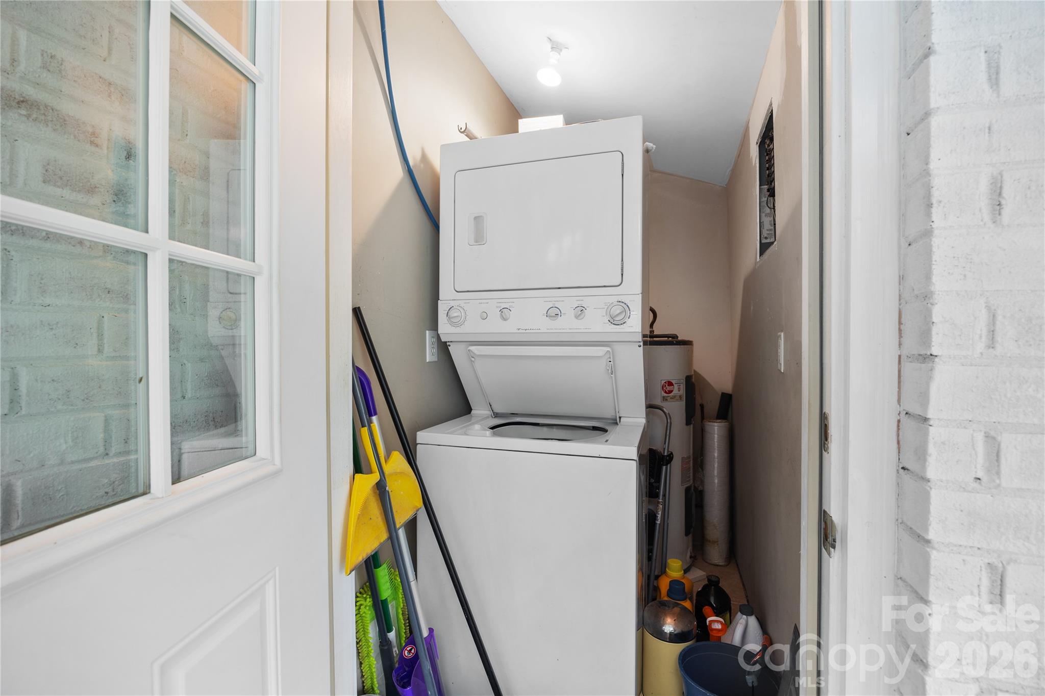 342 West Avenue — Troutman
