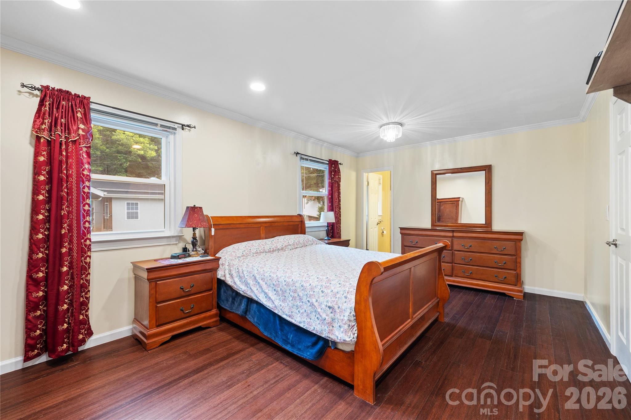 342 West Avenue — Troutman