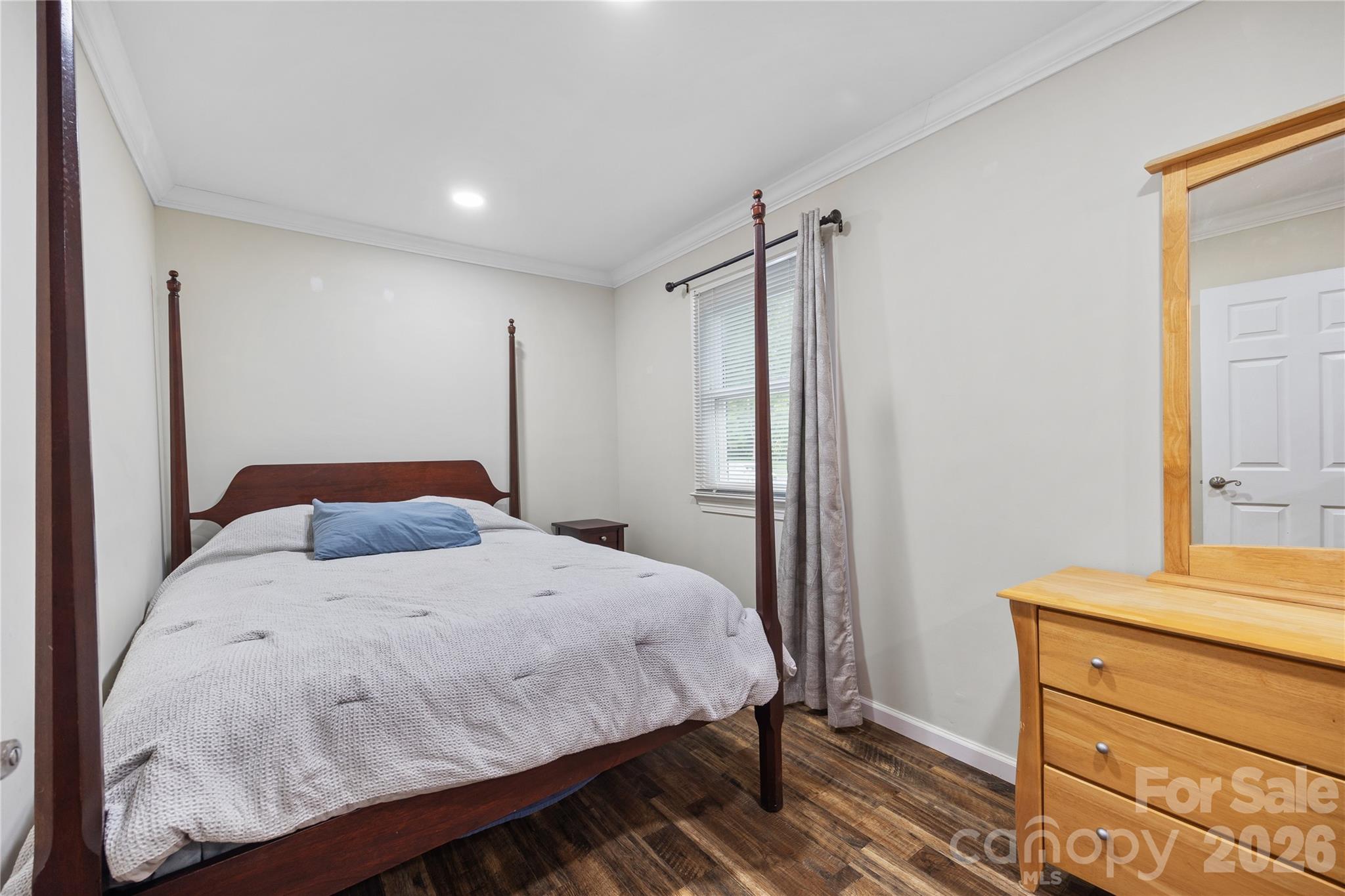 342 West Avenue — Troutman