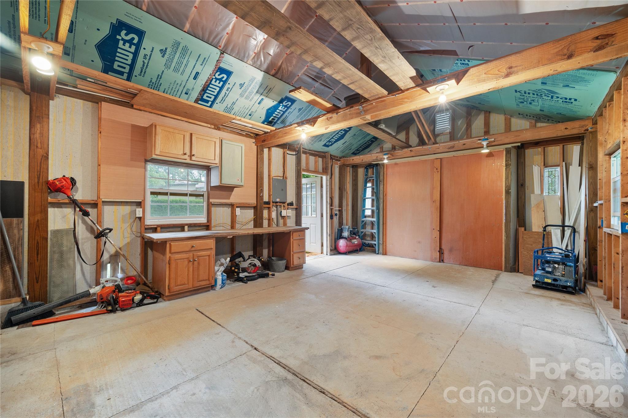 342 West Avenue — Troutman