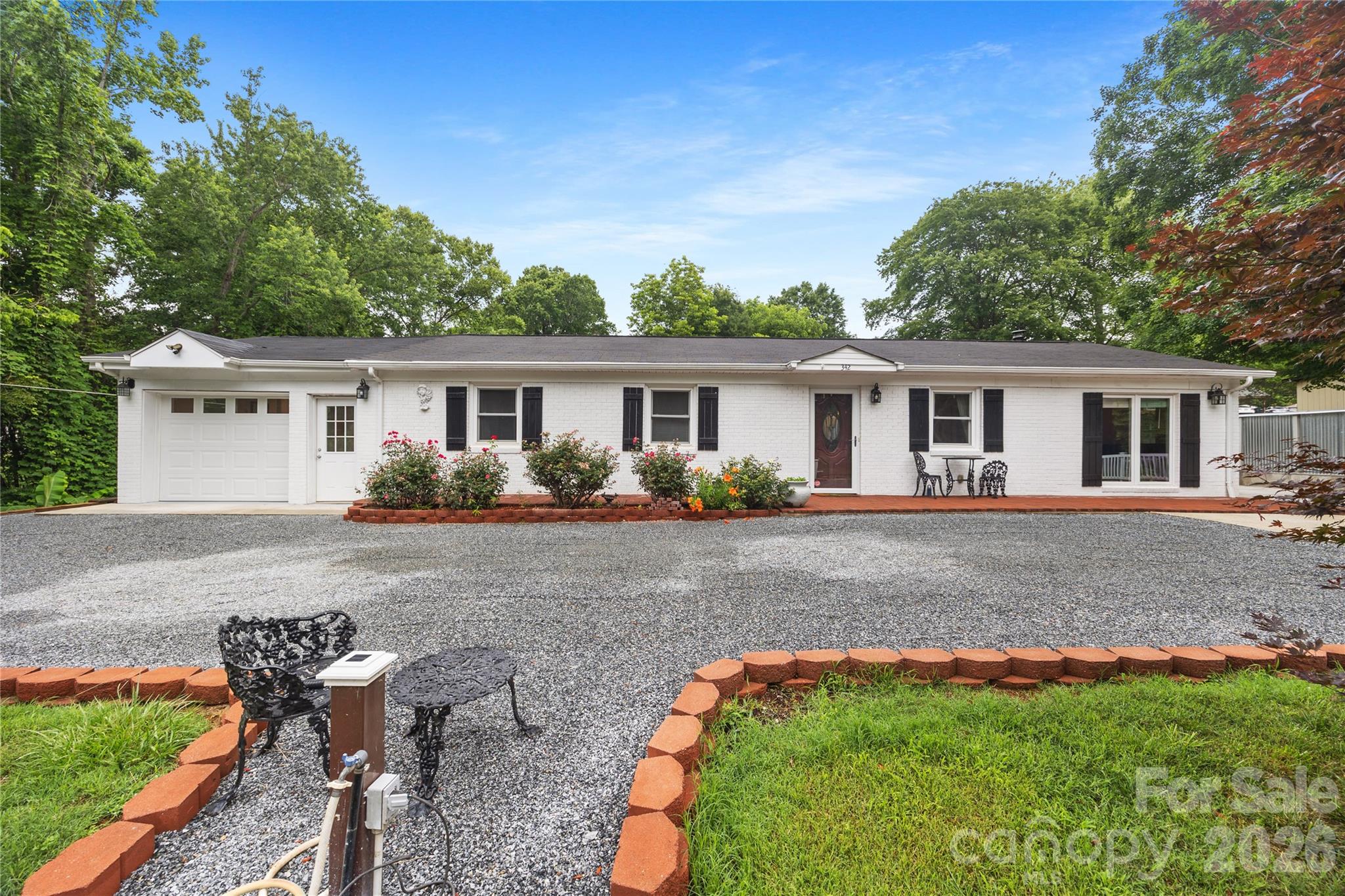 342 West Avenue — Troutman
