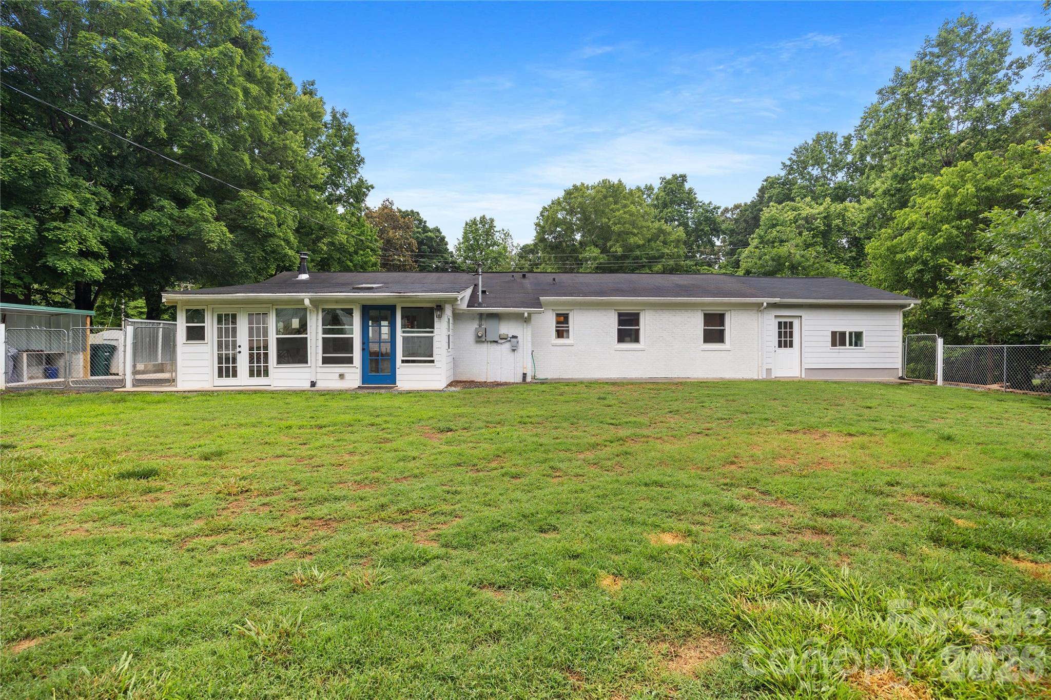 342 West Avenue — Troutman