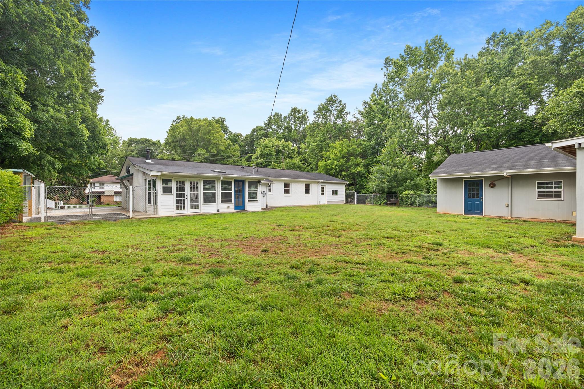 342 West Avenue — Troutman