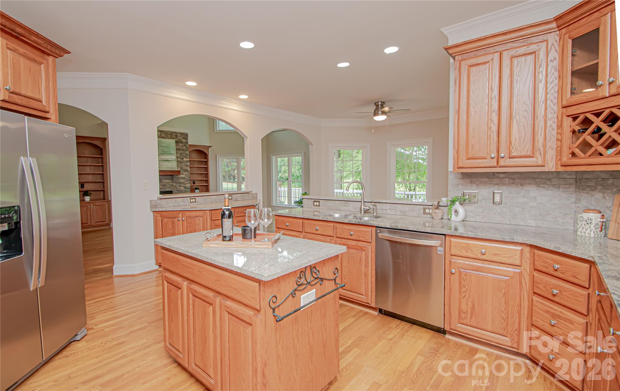 1015 Estate Lane — Matthews