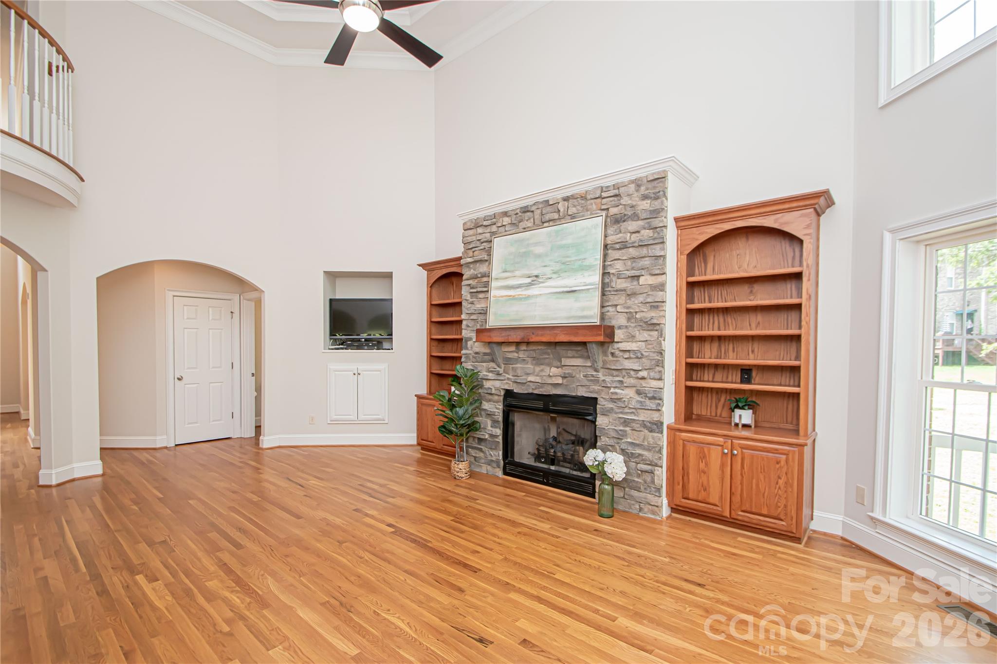 1015 Estate Lane — Matthews