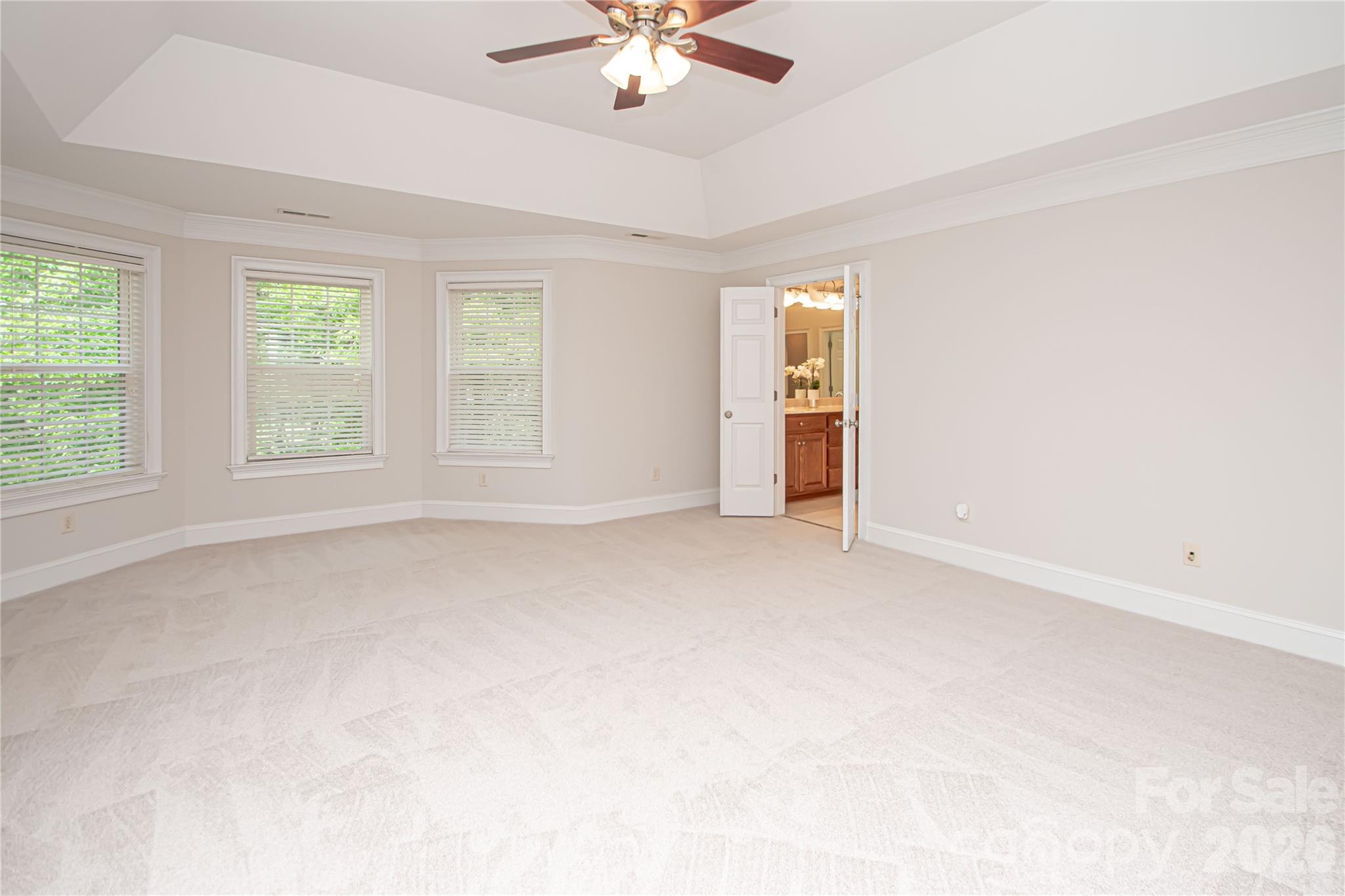 1015 Estate Lane — Matthews