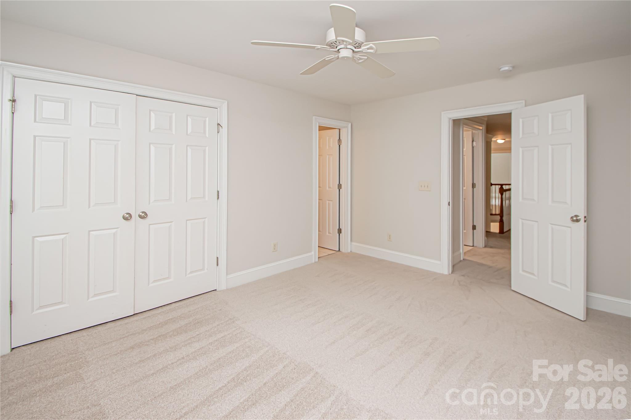 1015 Estate Lane — Matthews