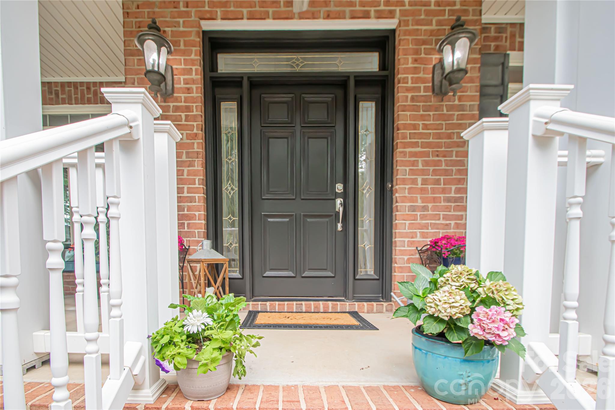 1015 Estate Lane — Matthews