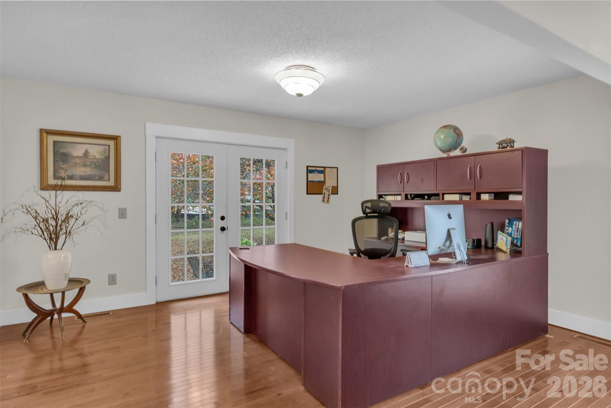 1021 Parkwood Drive NE — Leland