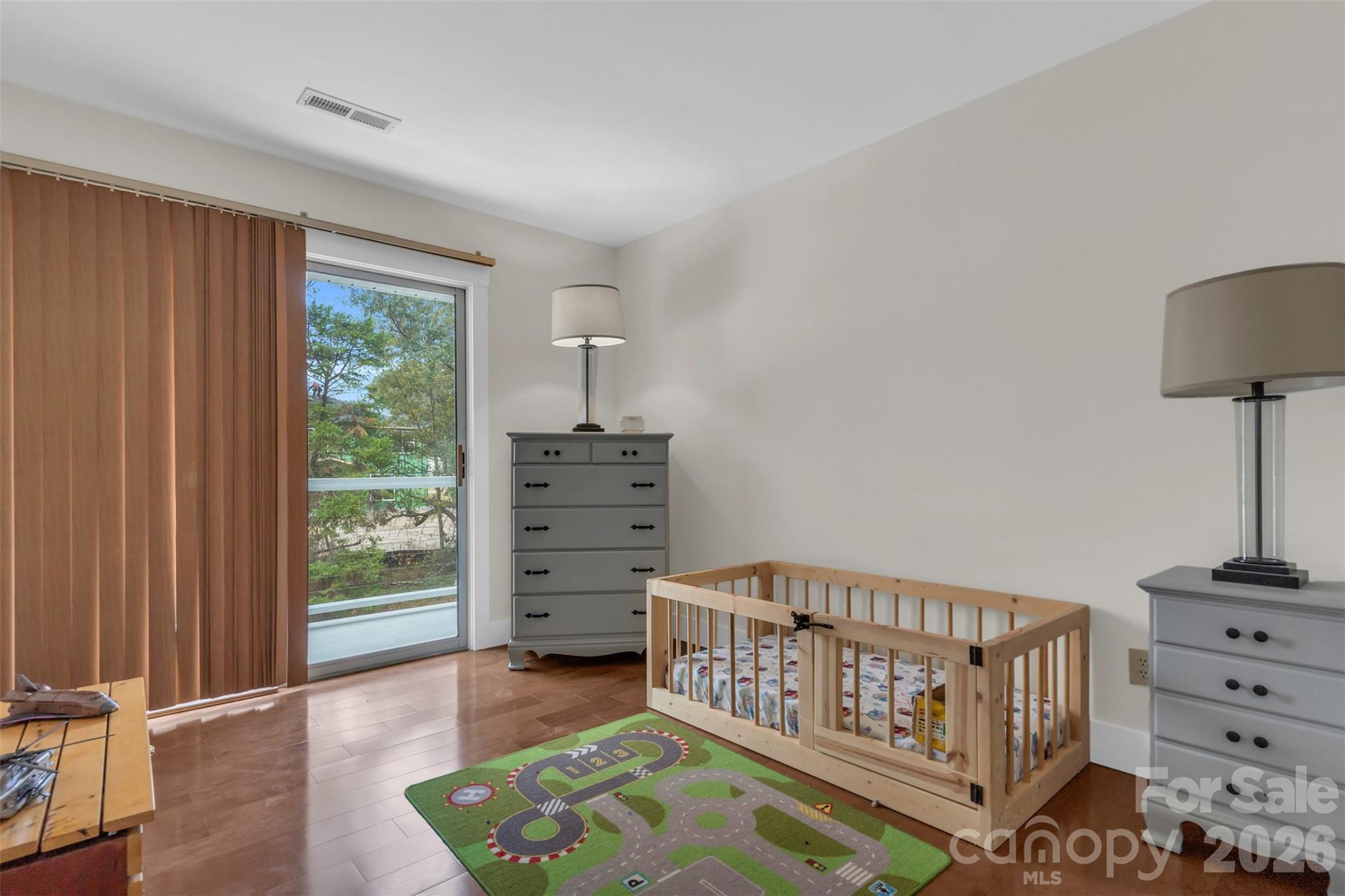 1021 Parkwood Drive NE — Leland