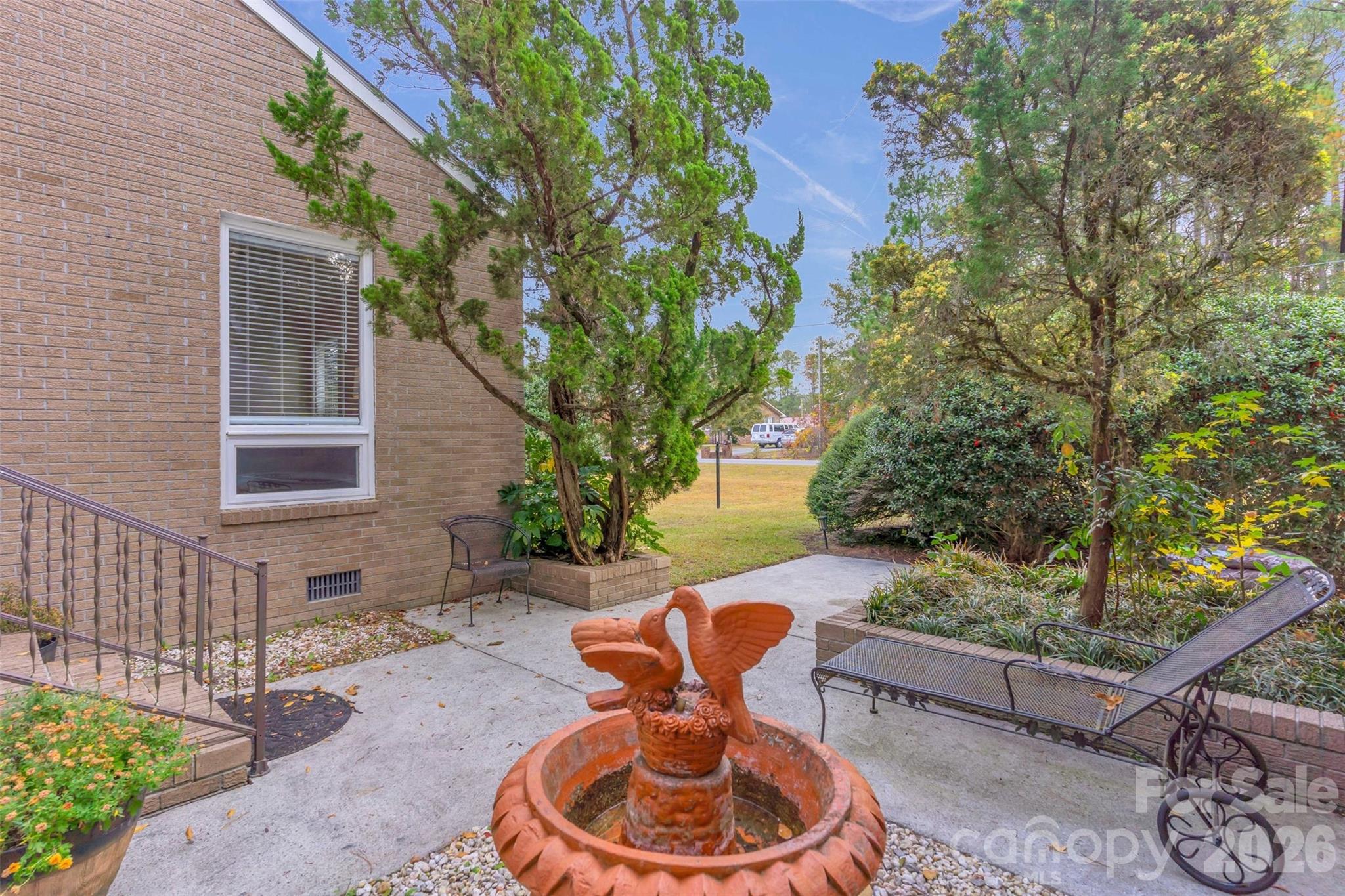 1021 Parkwood Drive NE — Leland