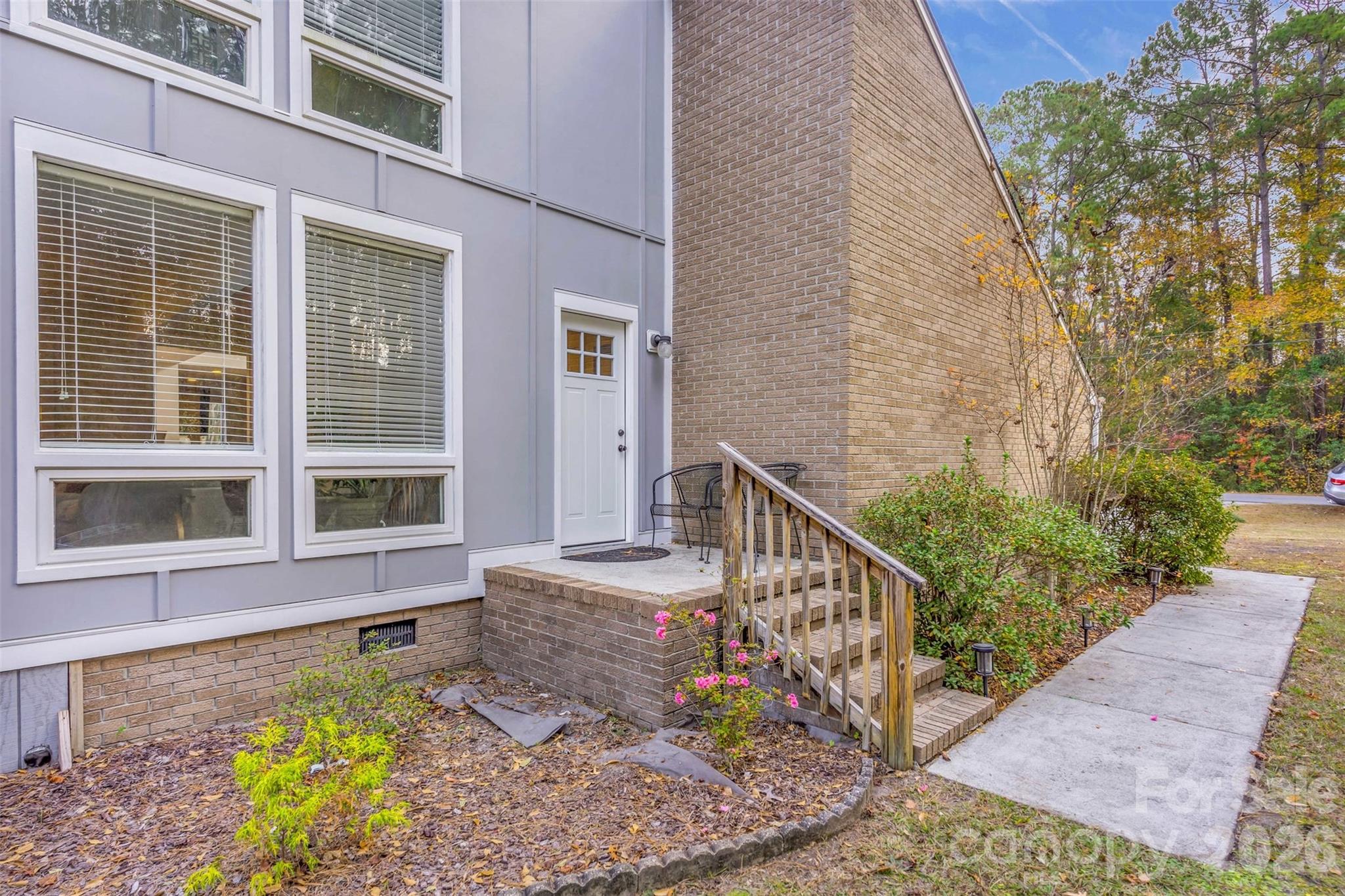 1021 Parkwood Drive NE — Leland