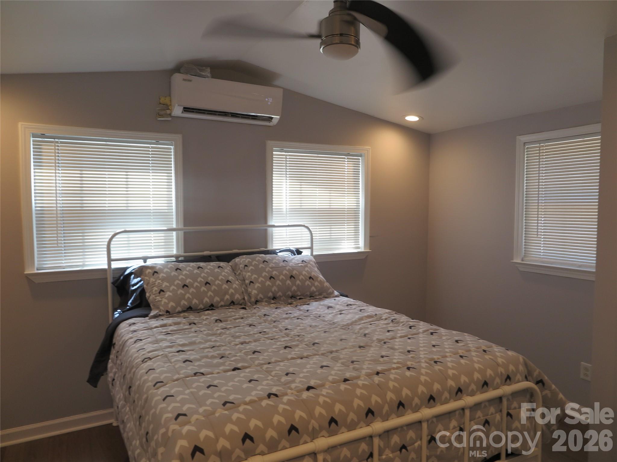 2844 Morris Lane — Denver
