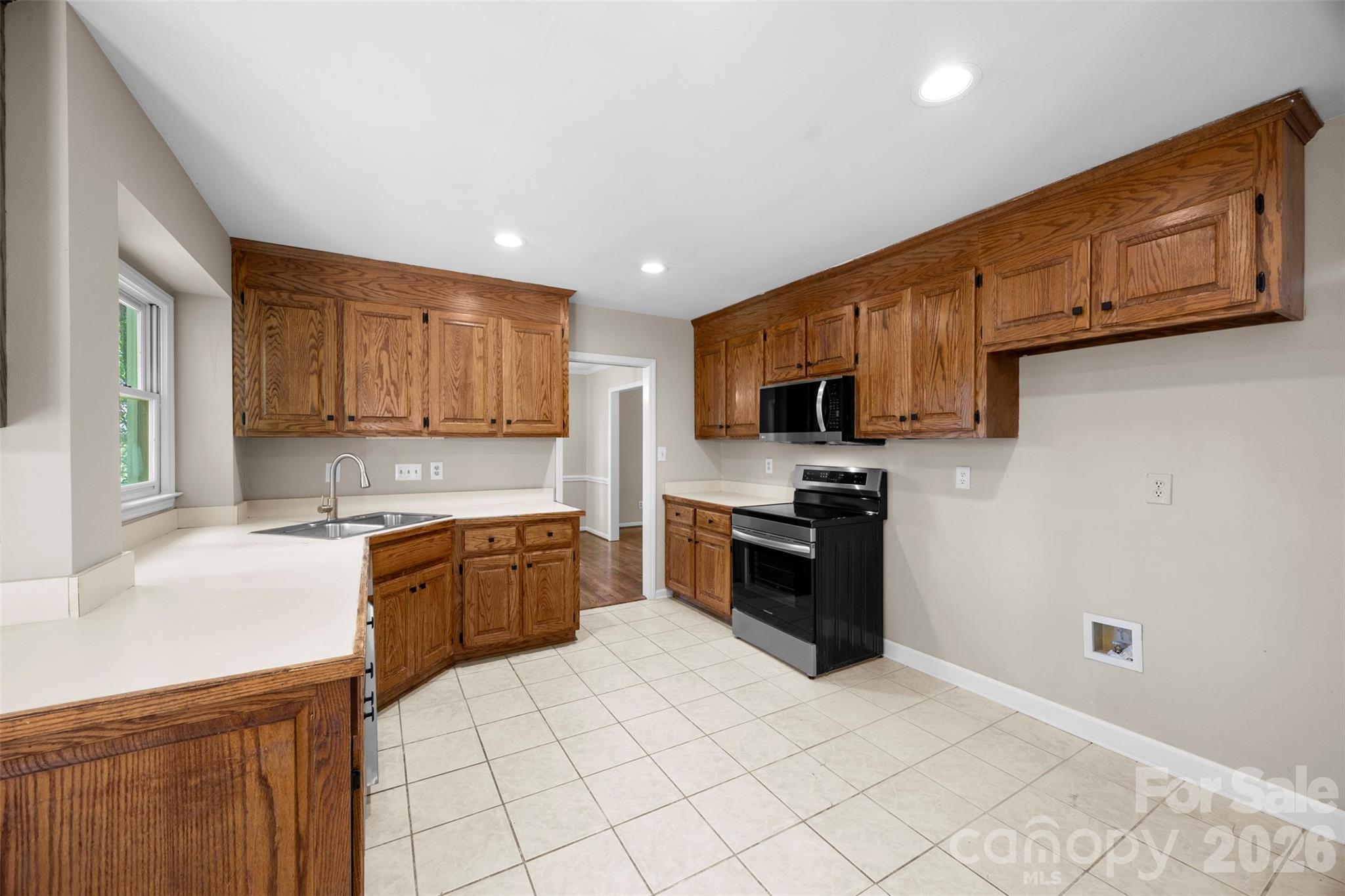 932 Alexandria Court — Gastonia