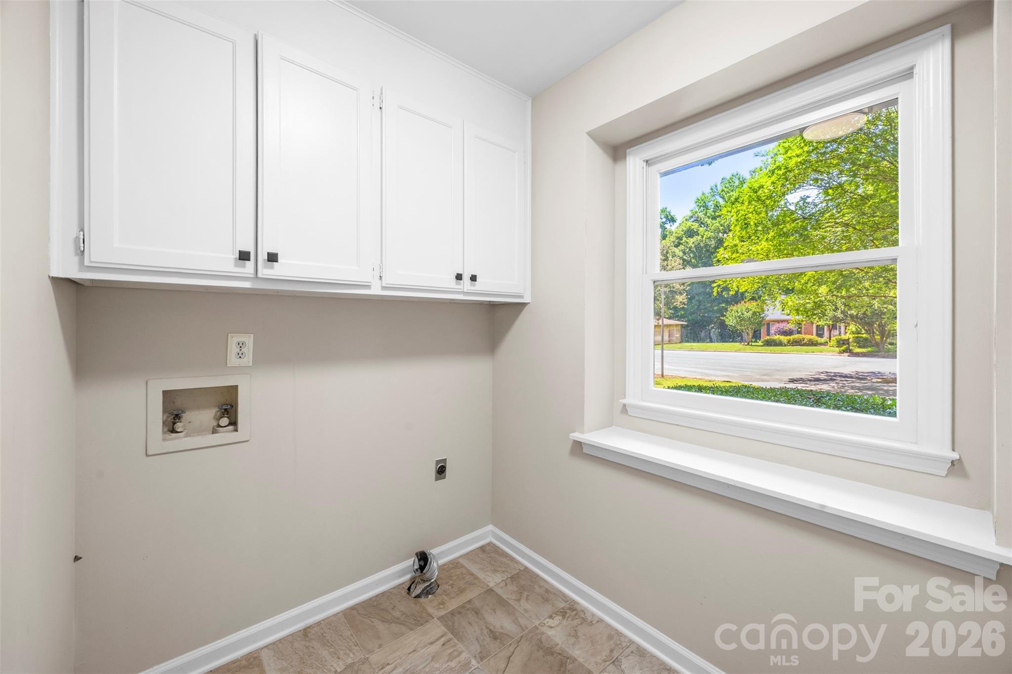 932 Alexandria Court — Gastonia