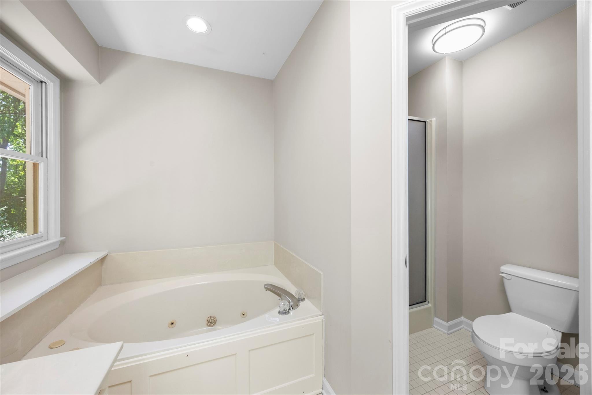 932 Alexandria Court — Gastonia