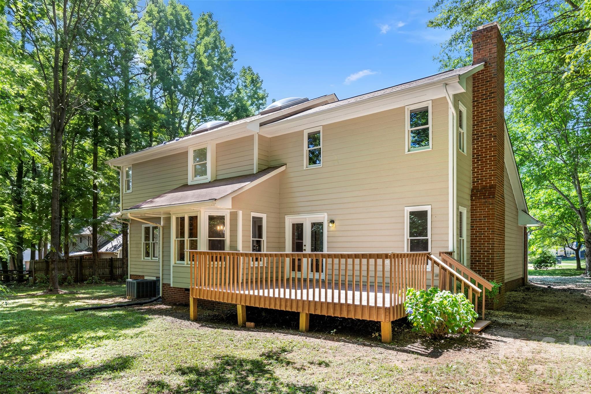 932 Alexandria Court — Gastonia