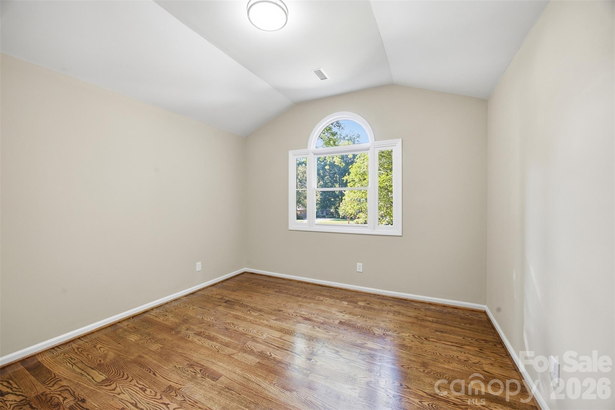 932 Alexandria Court — Gastonia