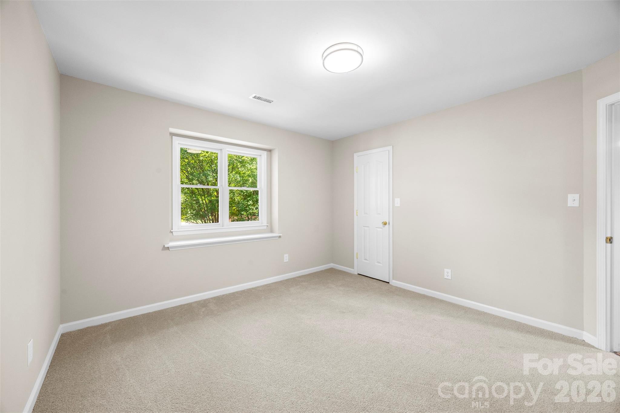 932 Alexandria Court — Gastonia
