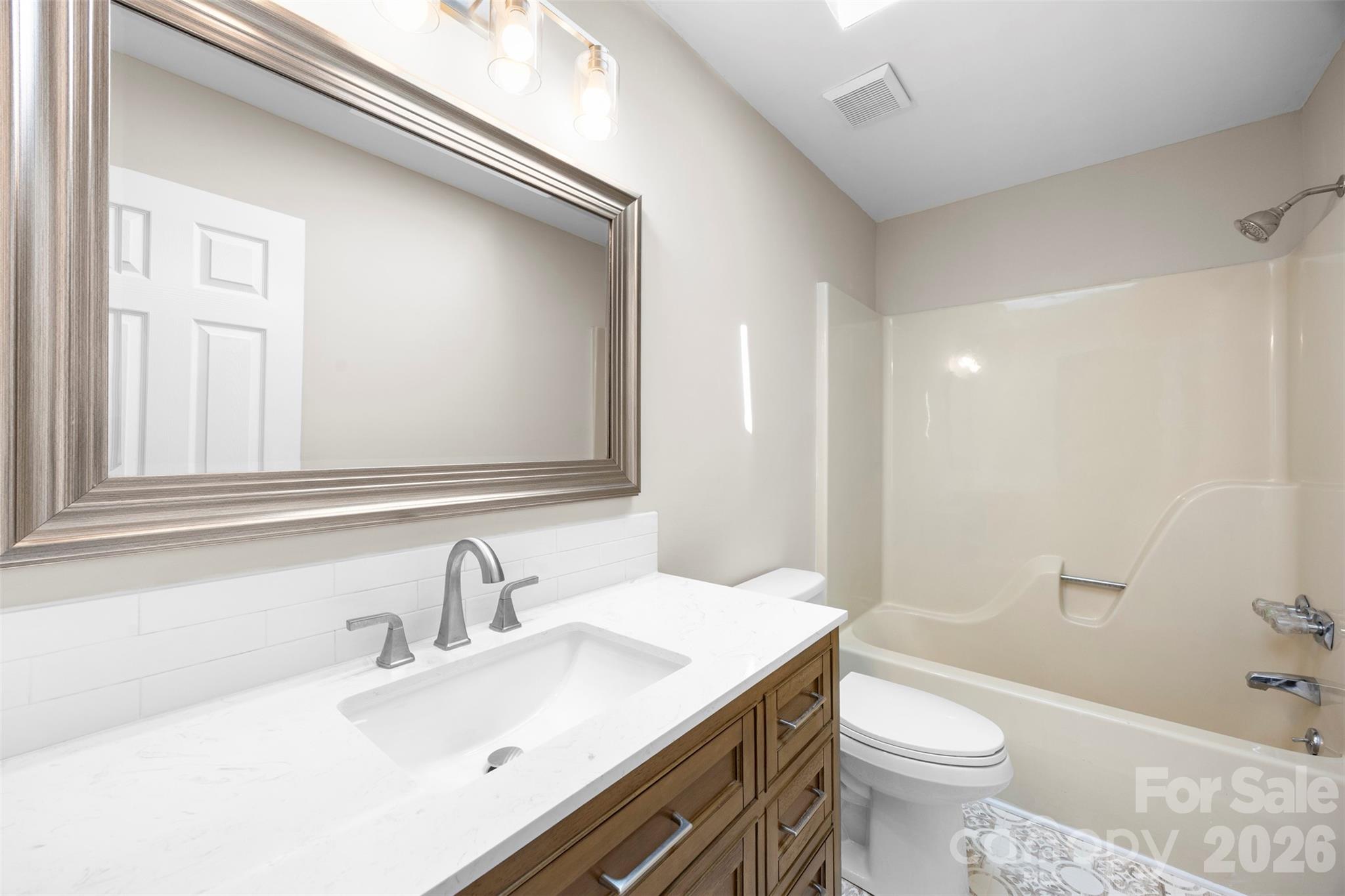 932 Alexandria Court — Gastonia