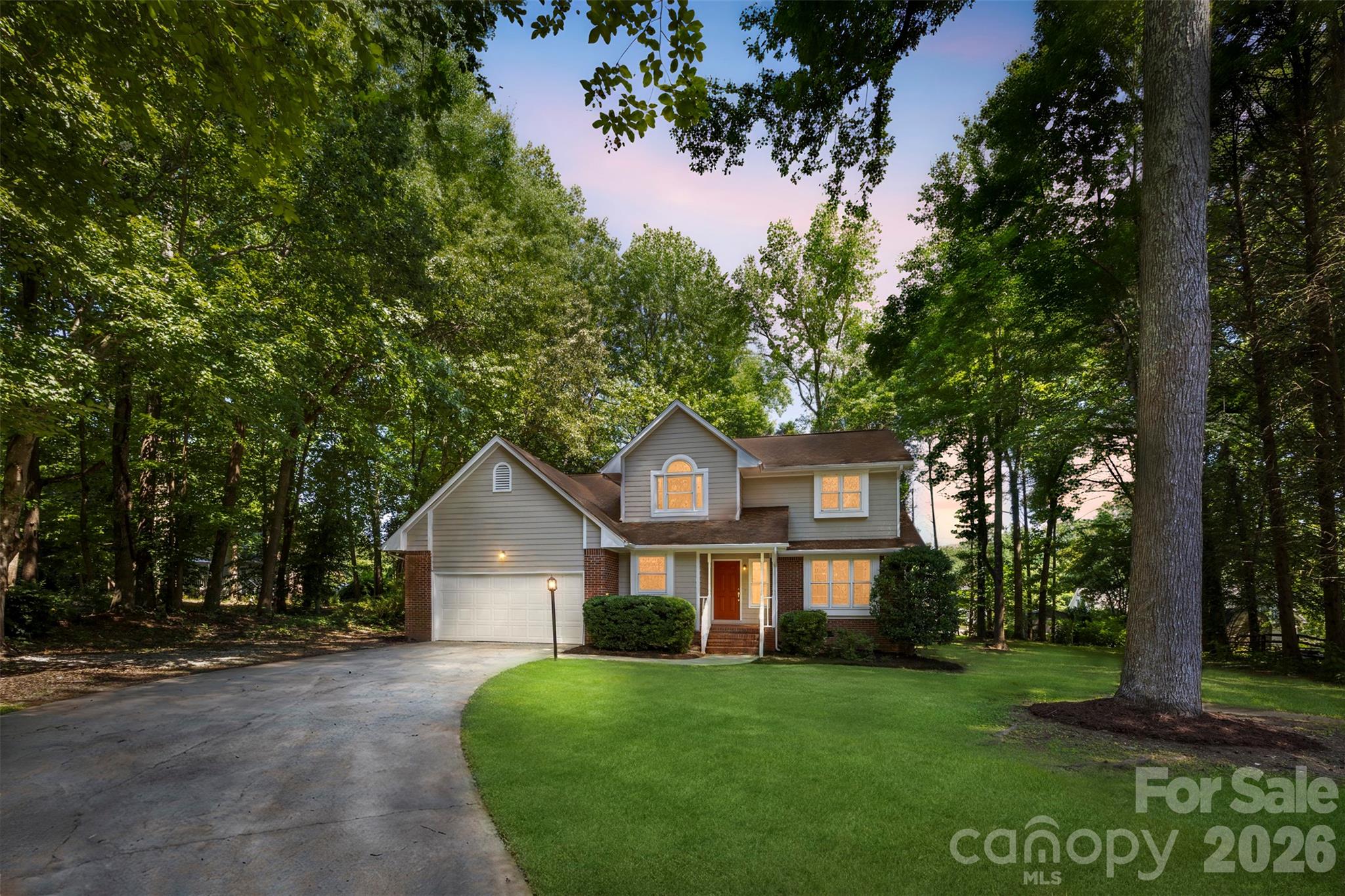 932 Alexandria Court — Gastonia