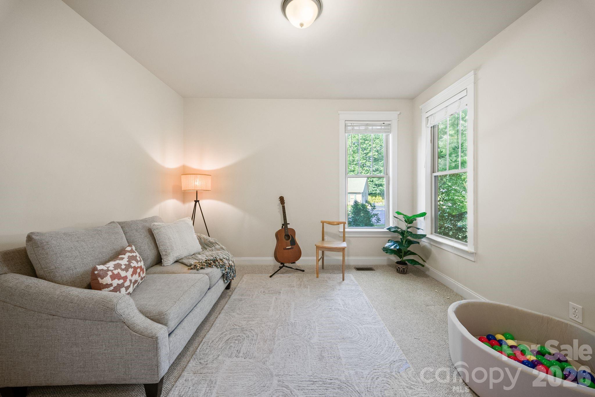 289 Fennel Dun Circle — Biltmore Lake