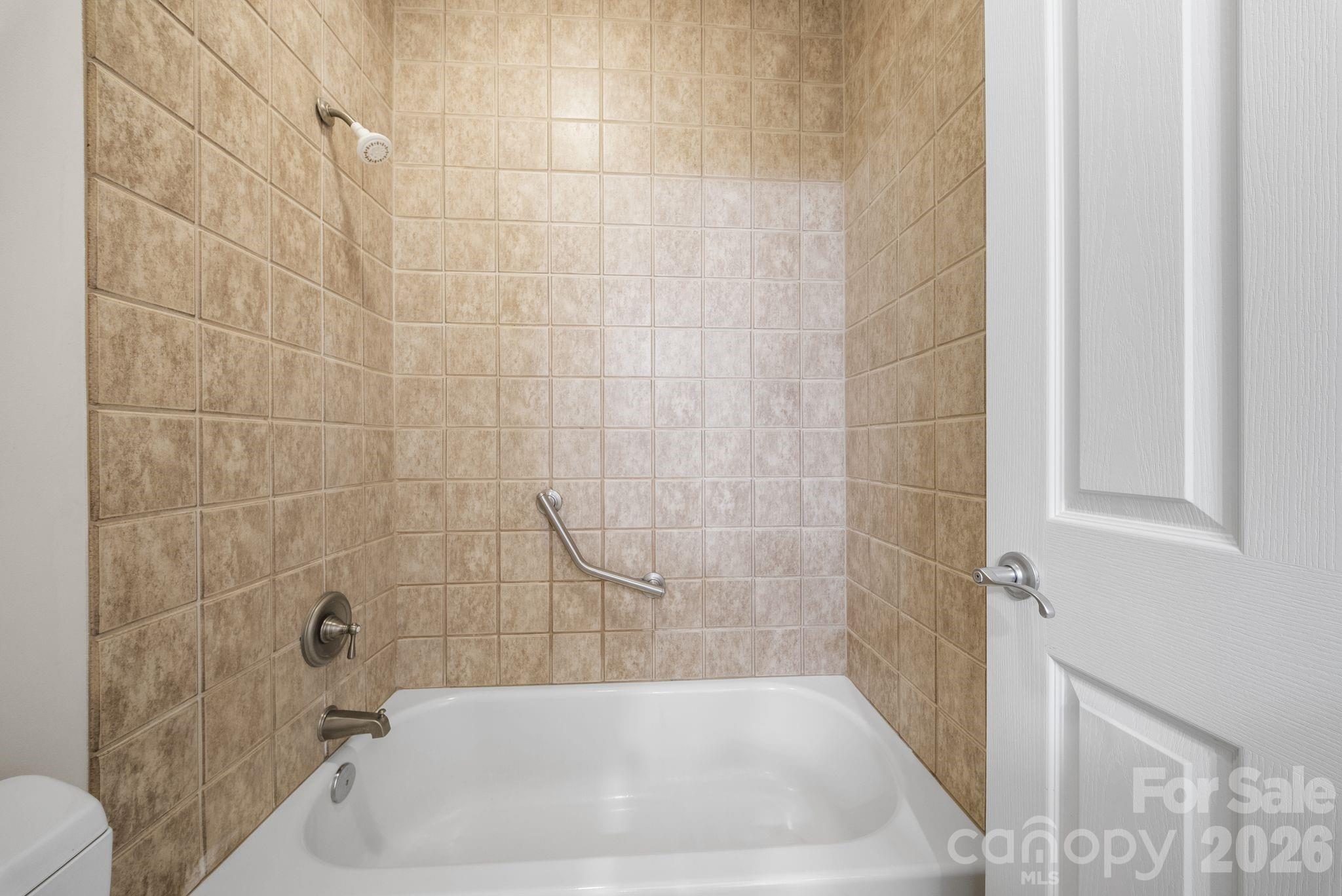 289 Fennel Dun Circle — Biltmore Lake
