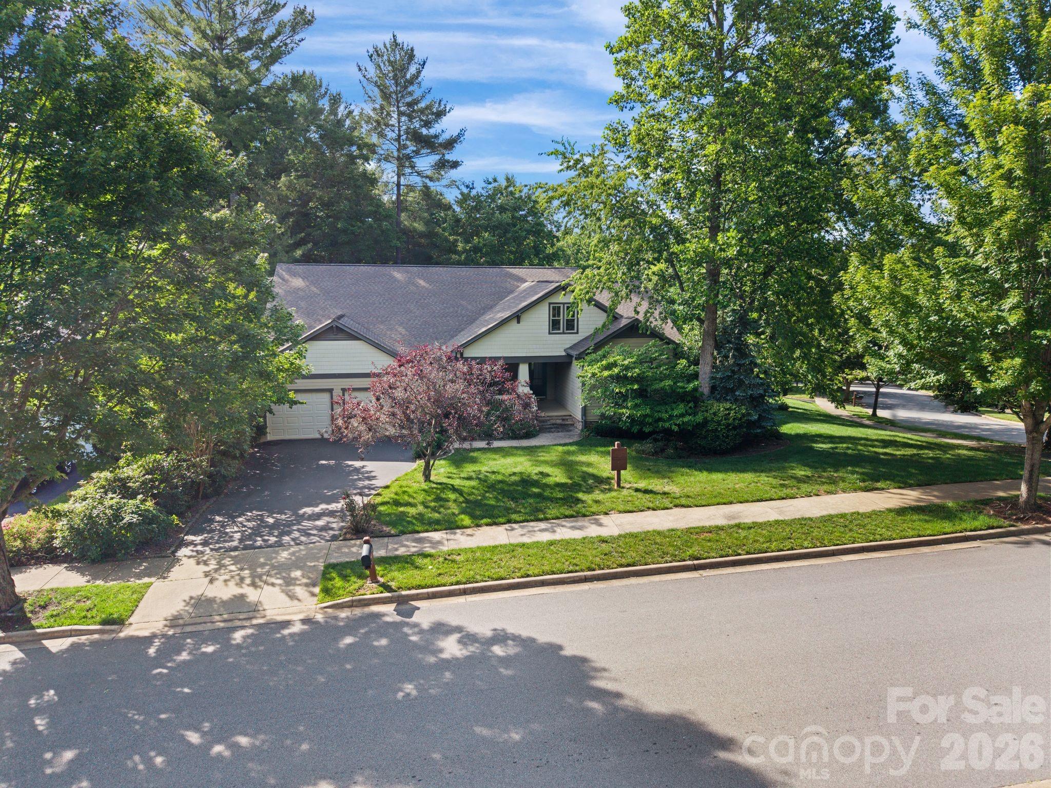 289 Fennel Dun Circle — Biltmore Lake