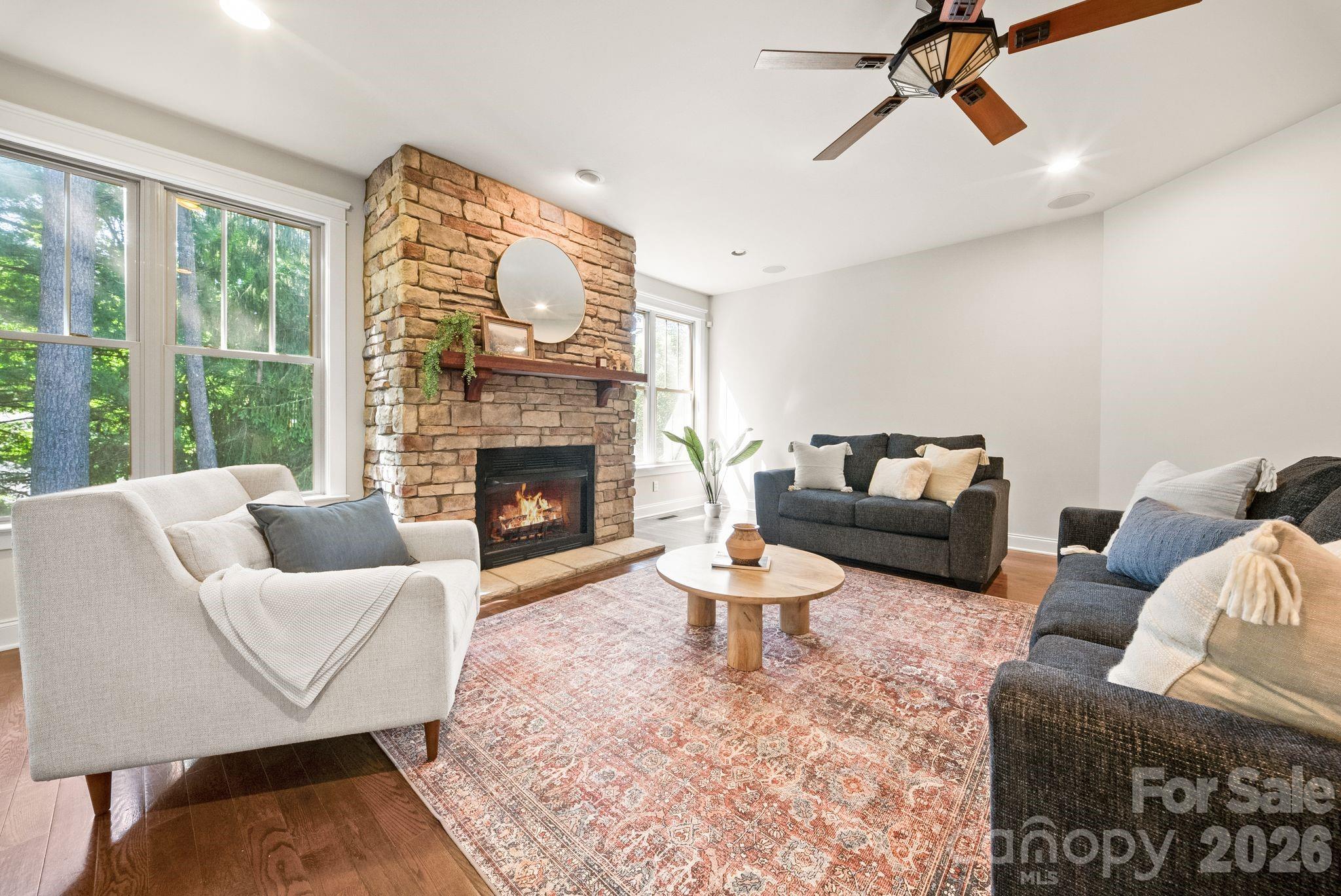 289 Fennel Dun Circle — Biltmore Lake
