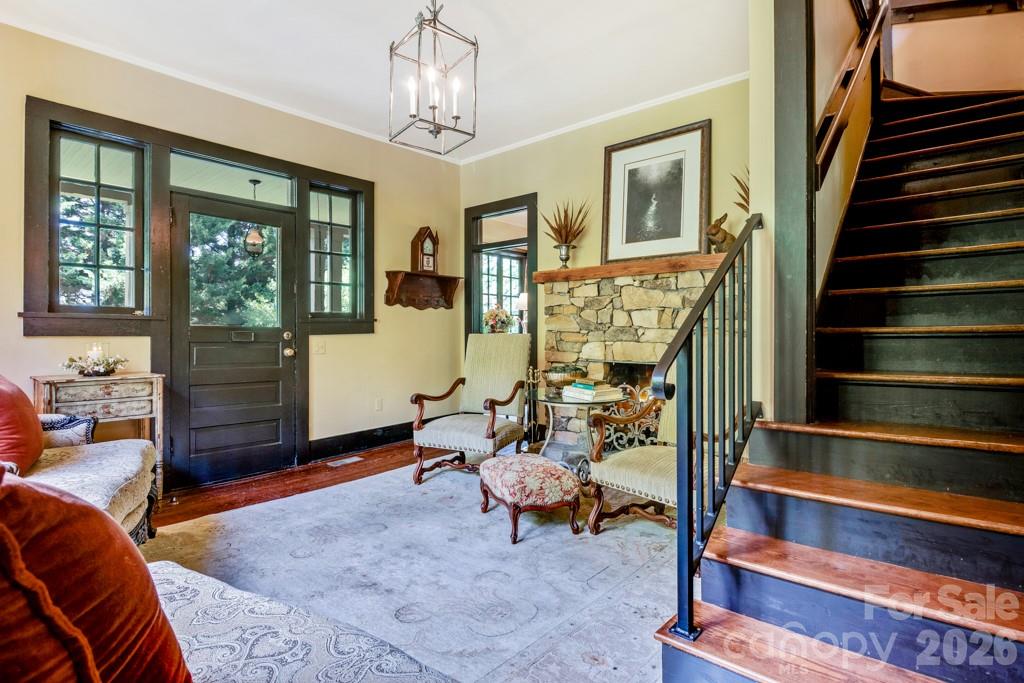 75 Charles Street — Saluda