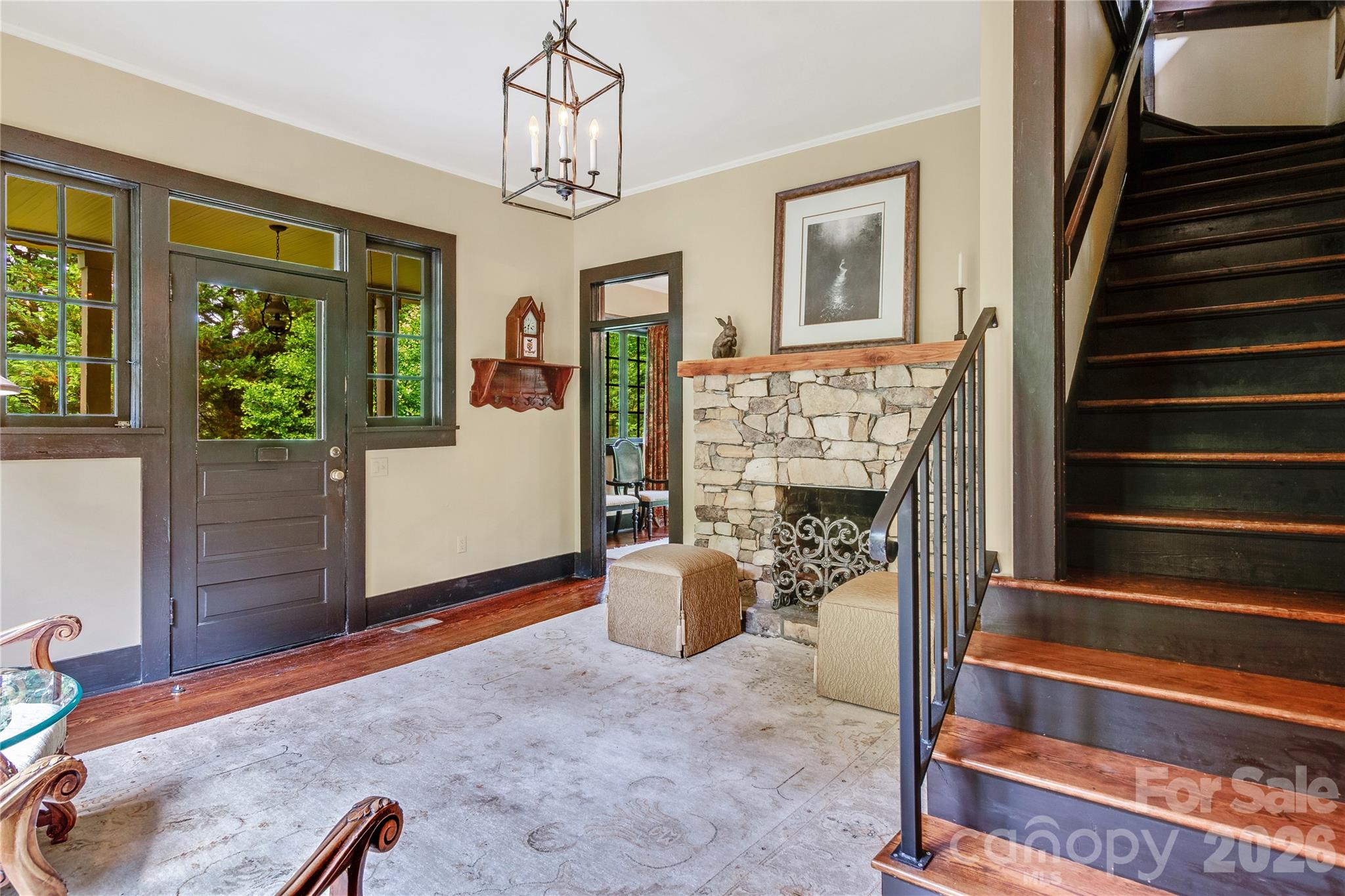 75 Charles Street — Saluda