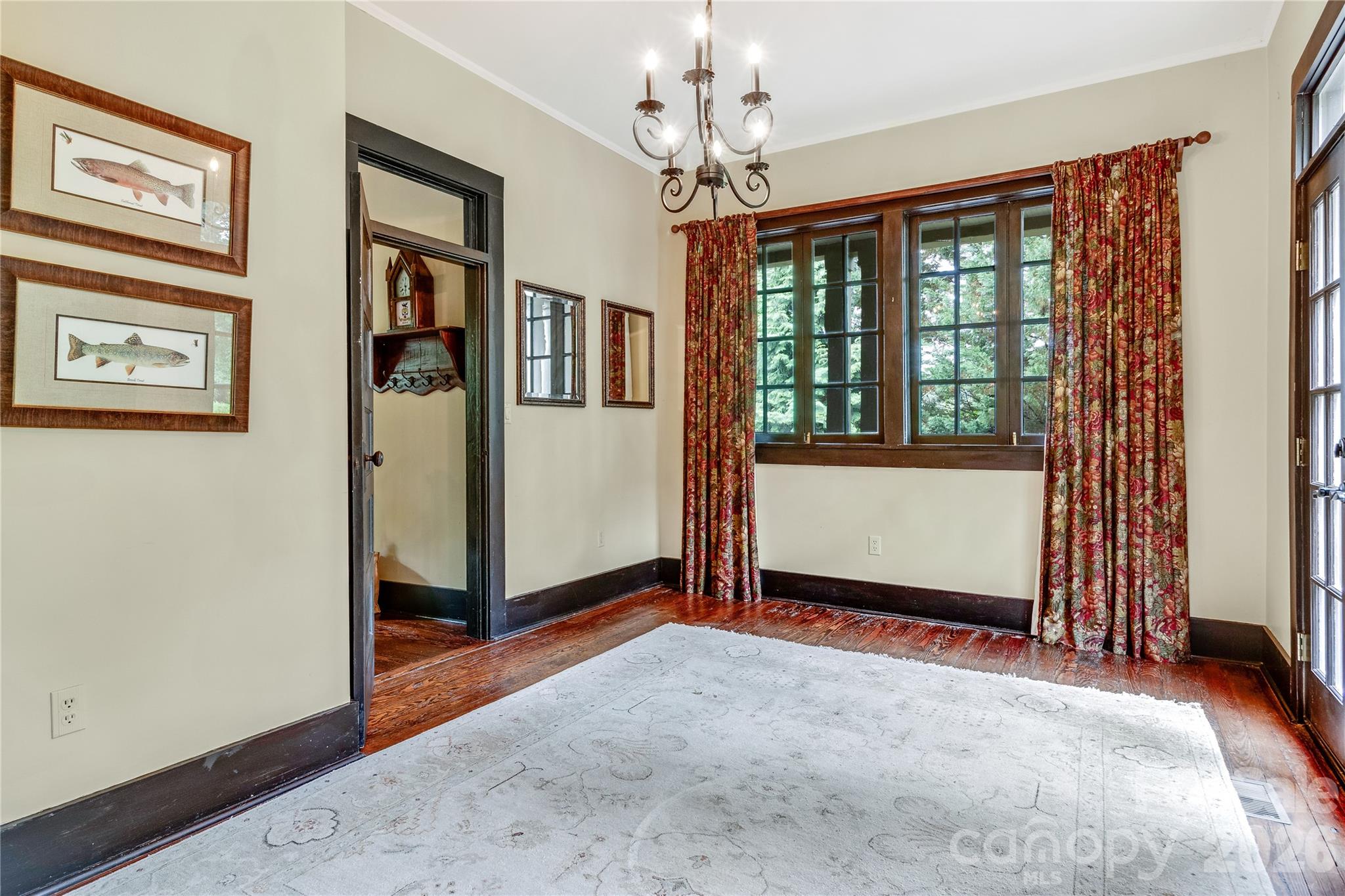 75 Charles Street — Saluda