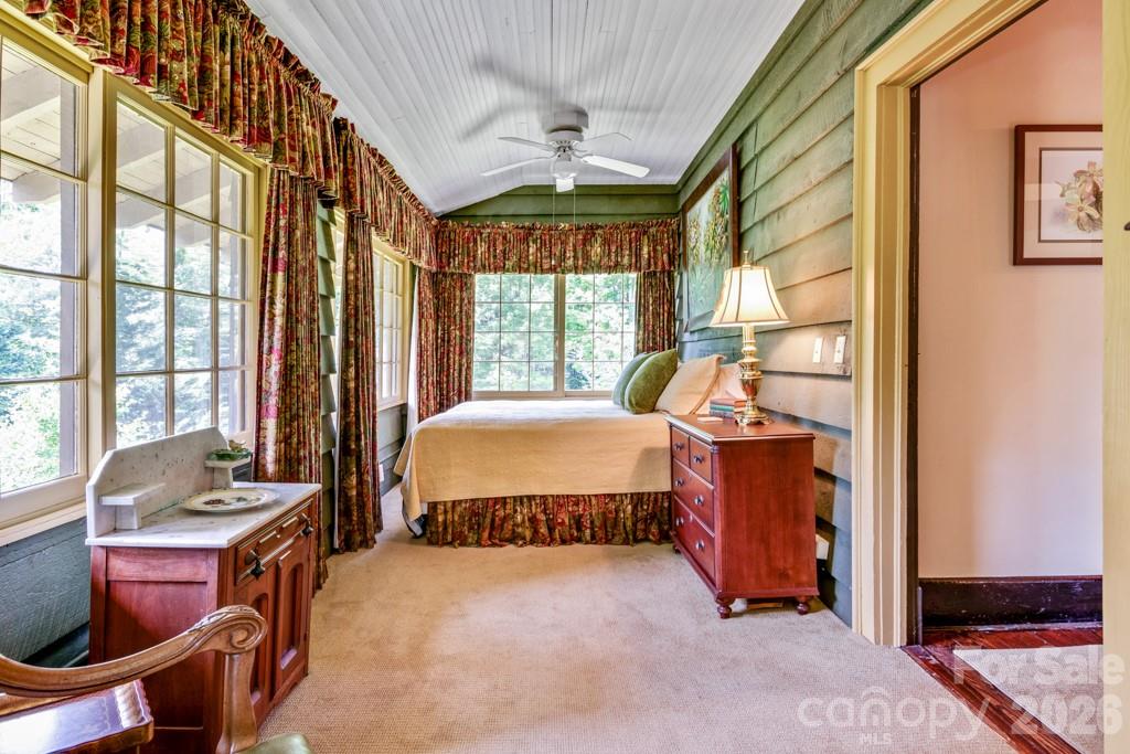 75 Charles Street — Saluda