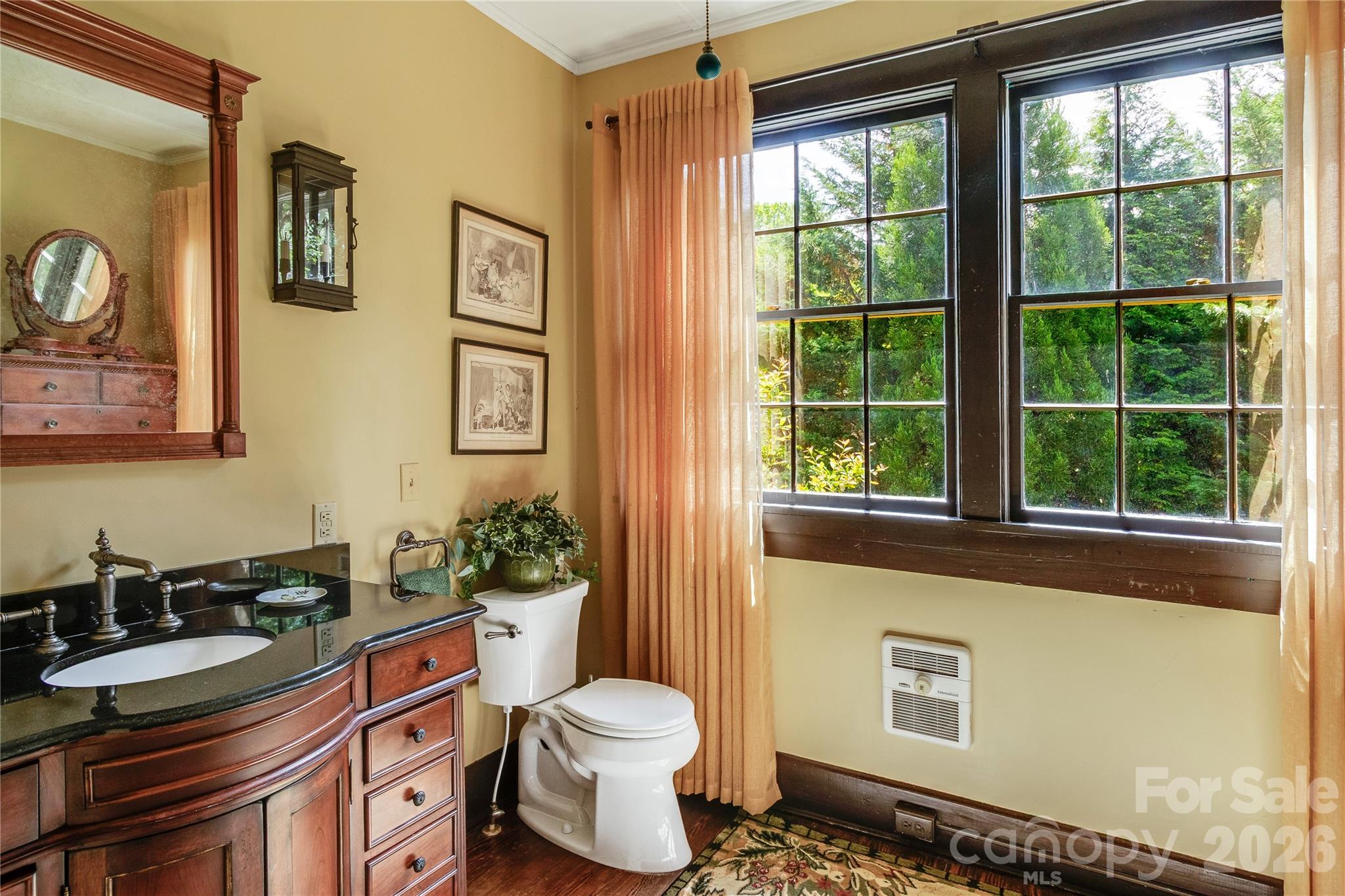 75 Charles Street — Saluda