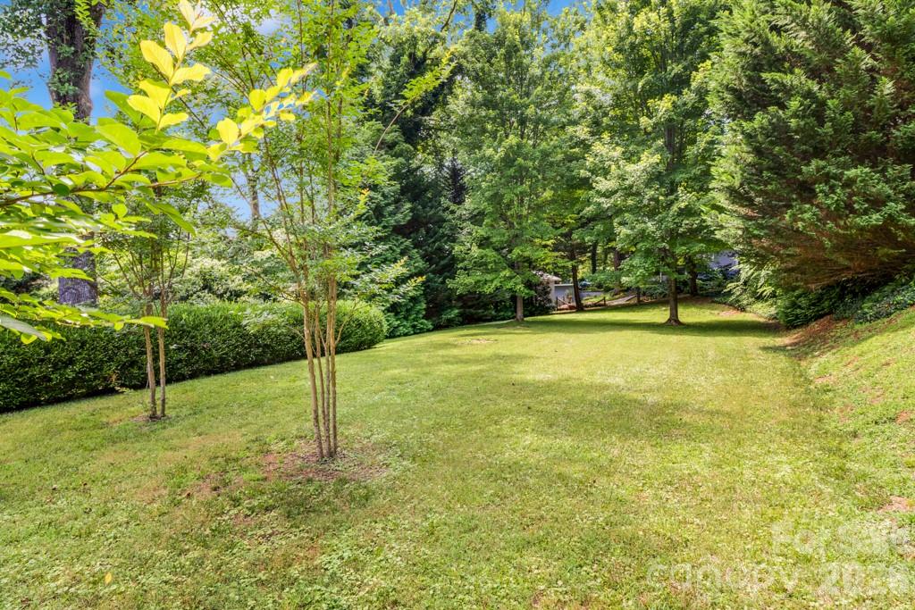 75 Charles Street — Saluda