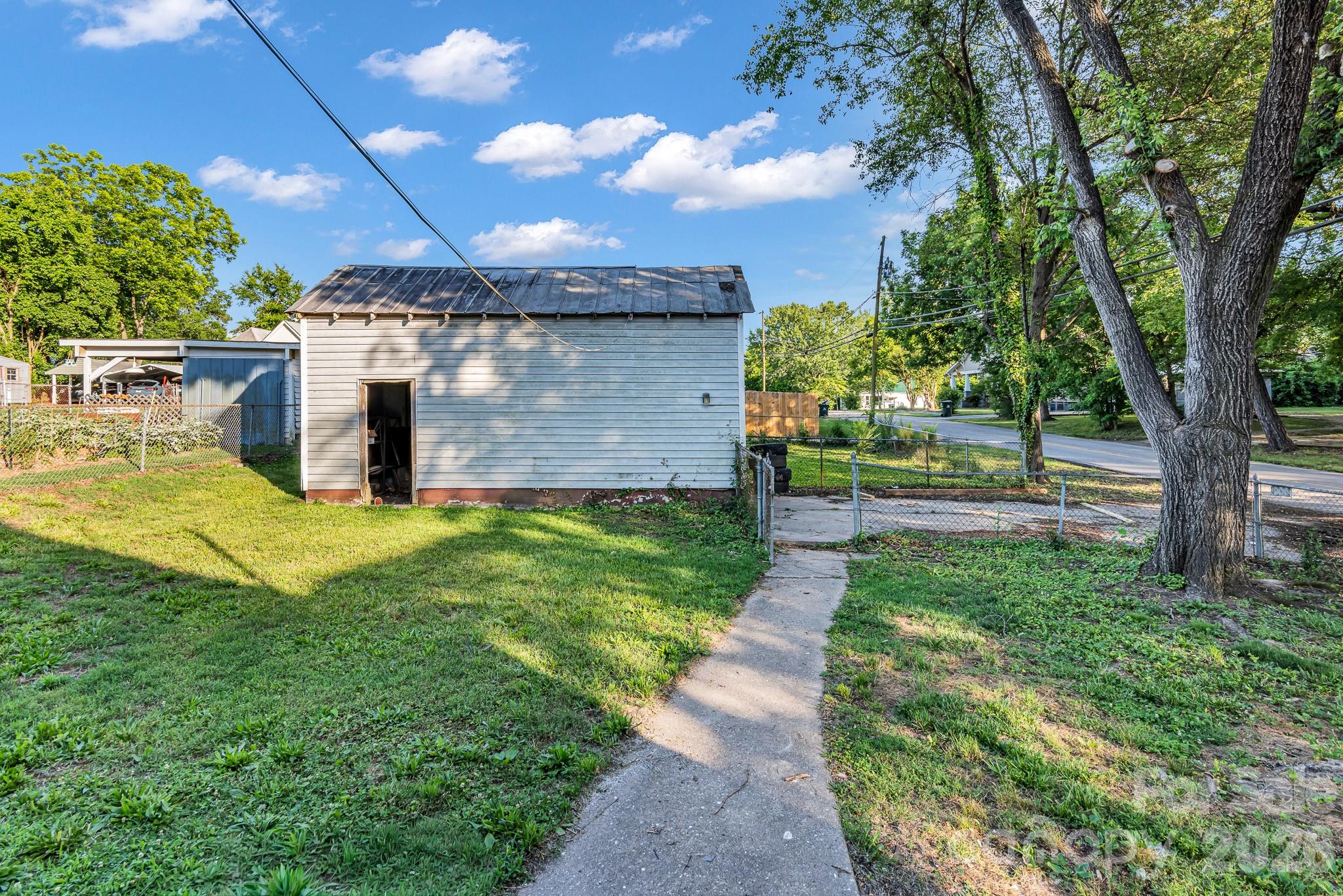 611 S Carolina Avenue — Spencer