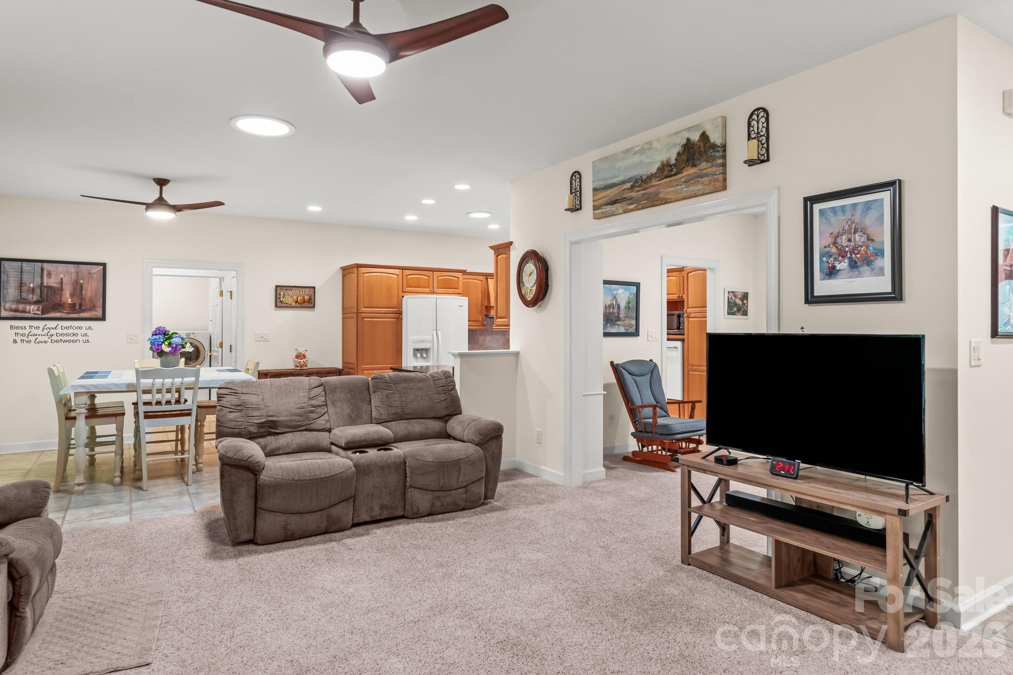 434 Yachtsman Point — Lexington