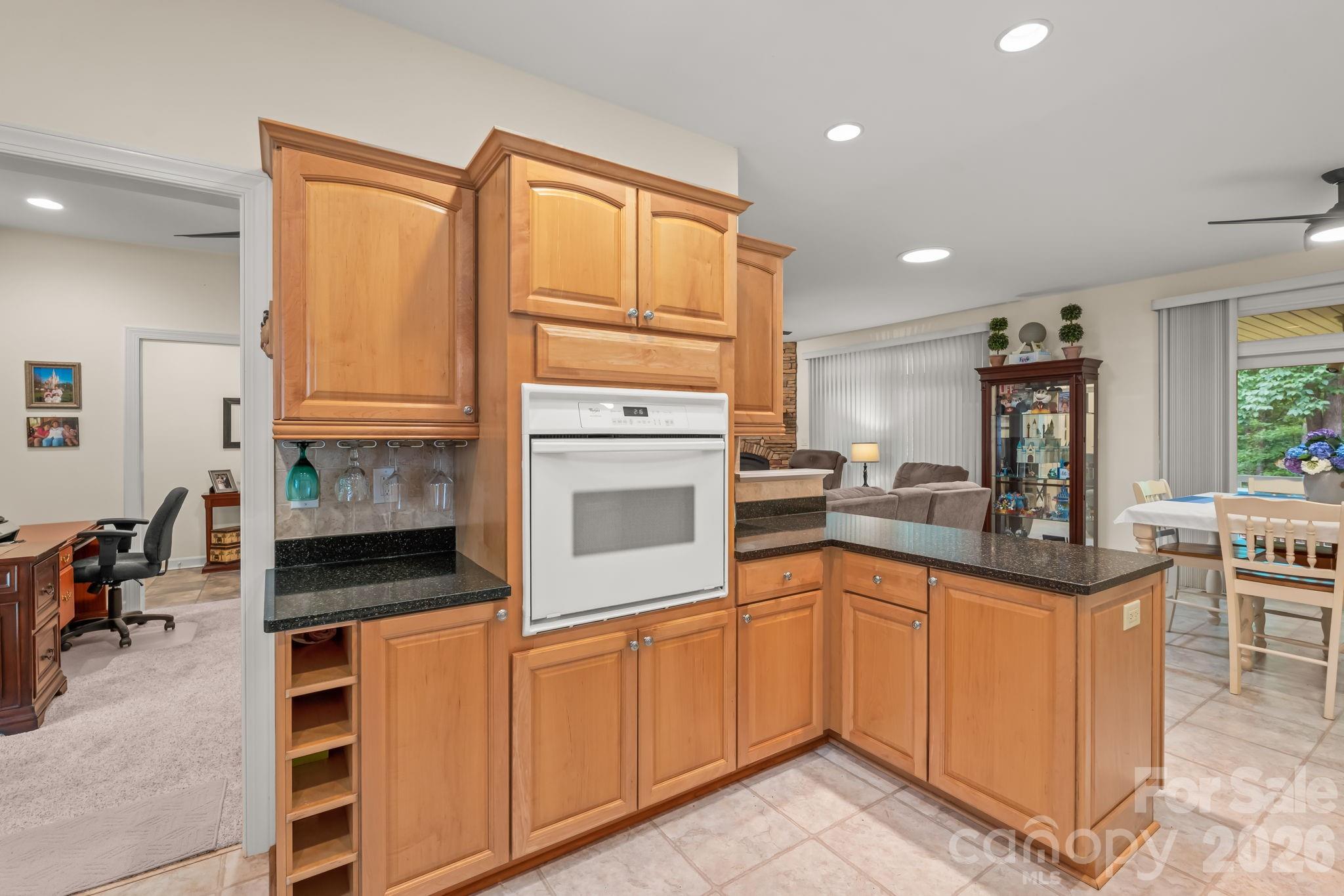 434 Yachtsman Point — Lexington