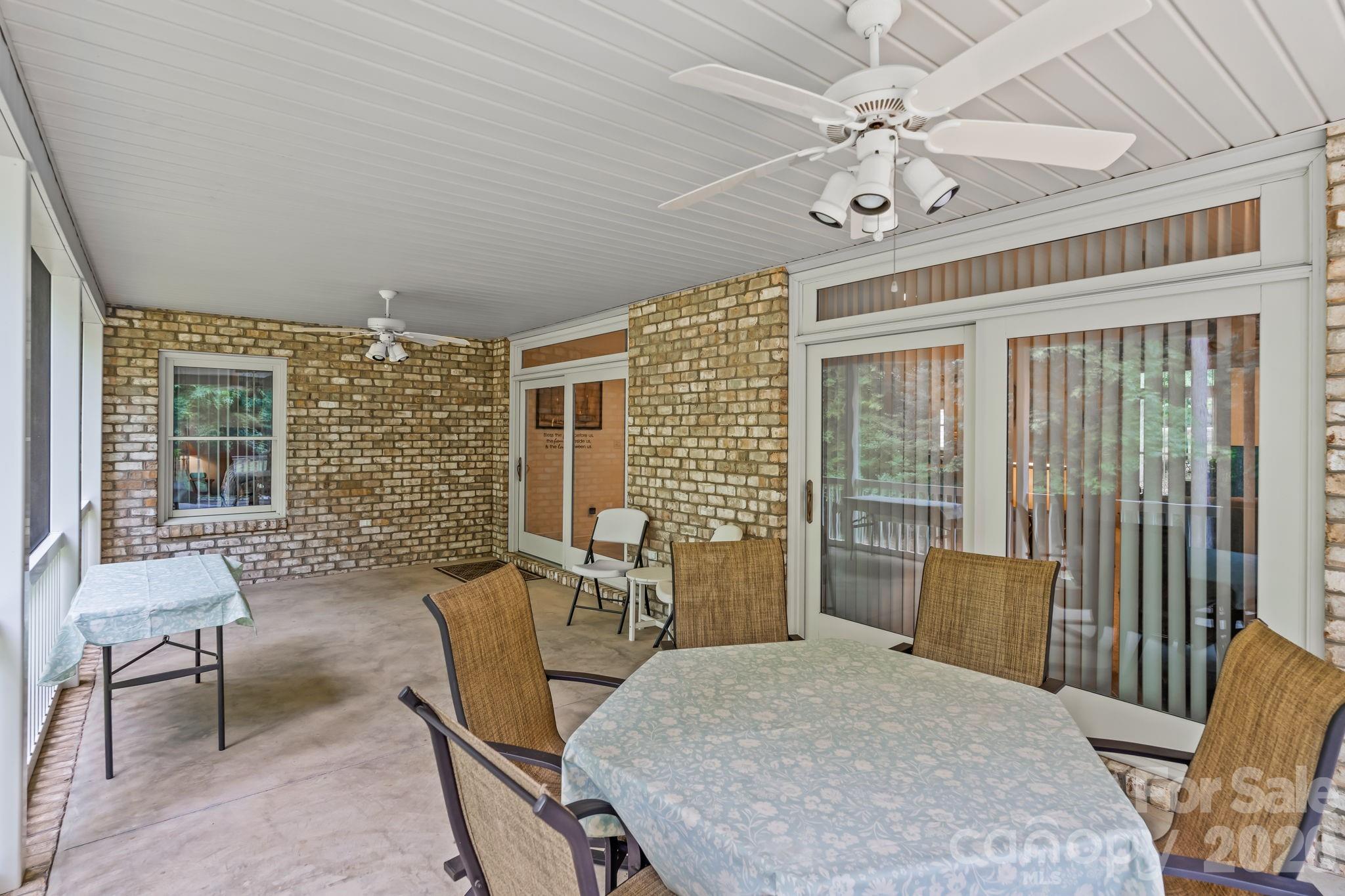 434 Yachtsman Point — Lexington