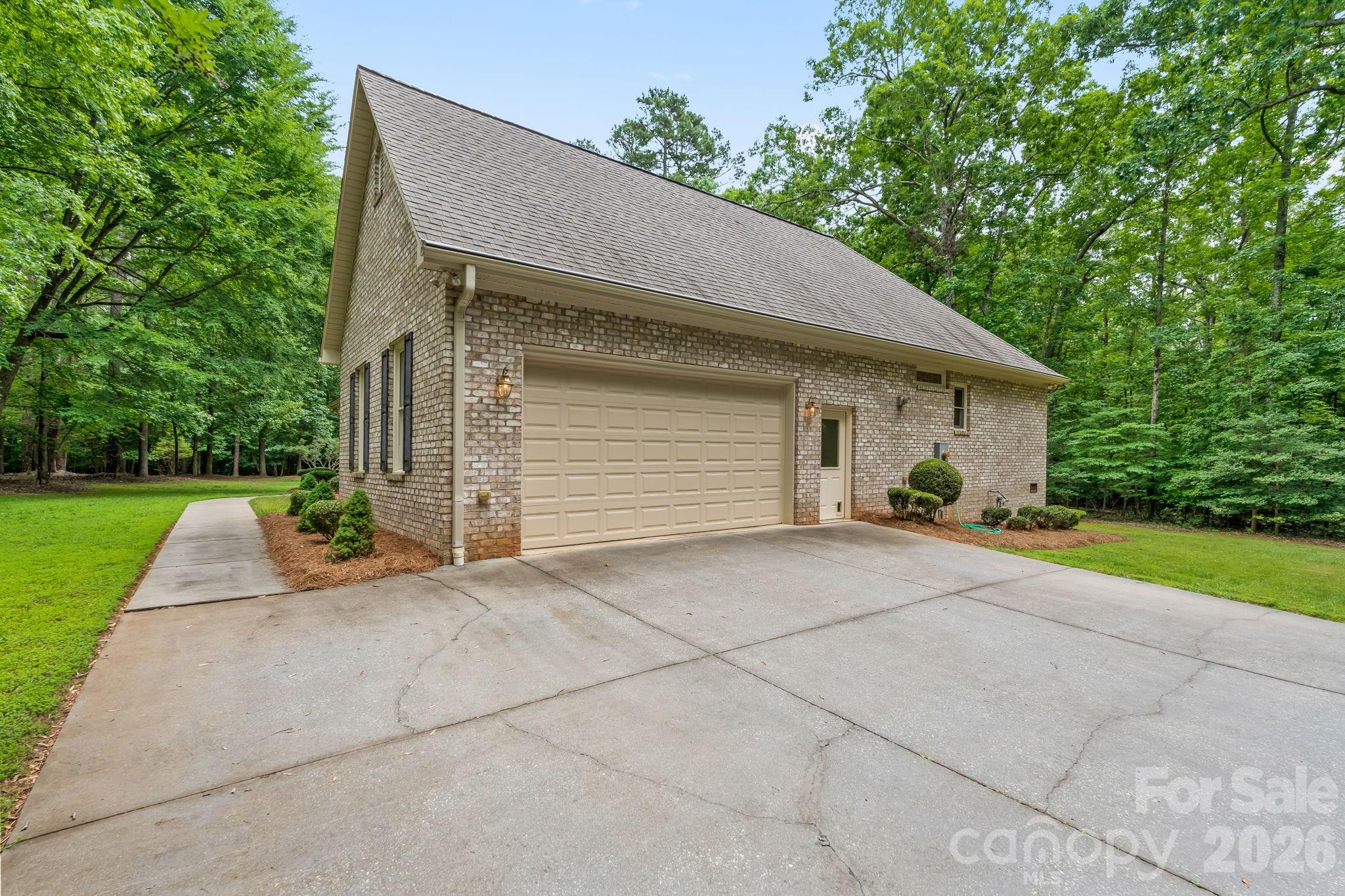 434 Yachtsman Point — Lexington