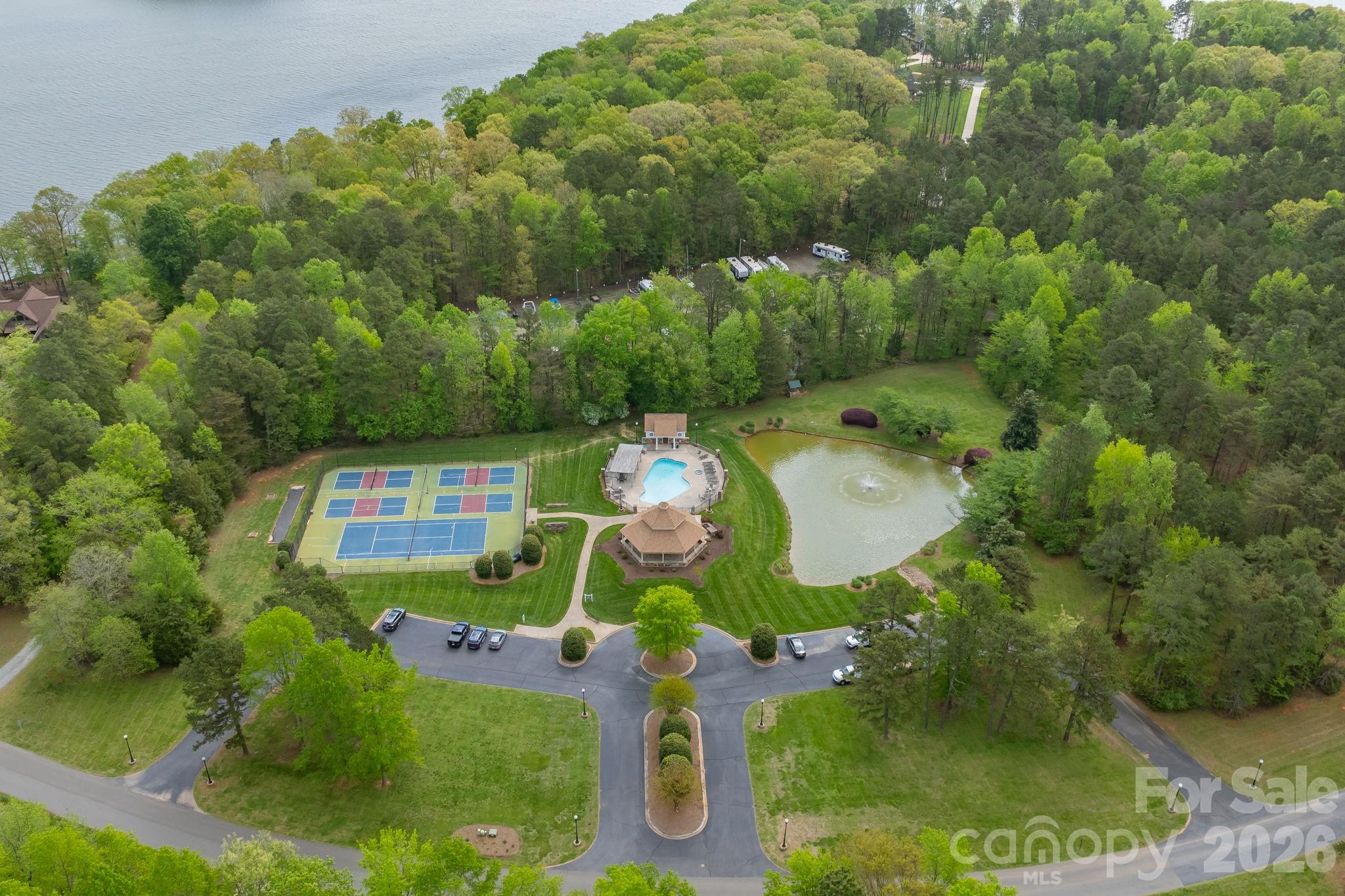 434 Yachtsman Point — Lexington