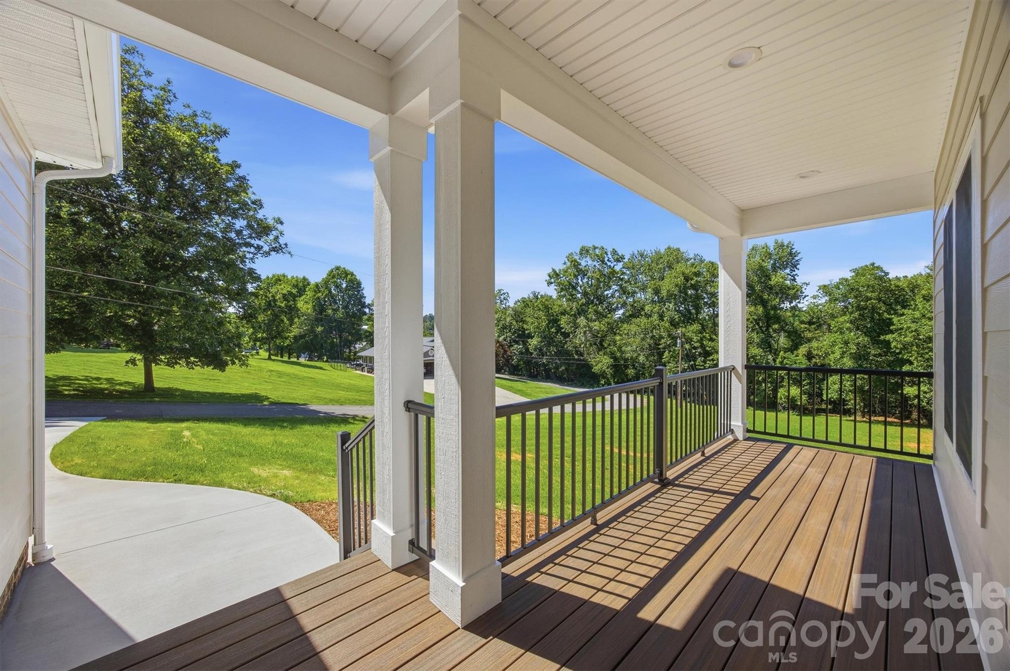 107 Meadow View Street — Morganton