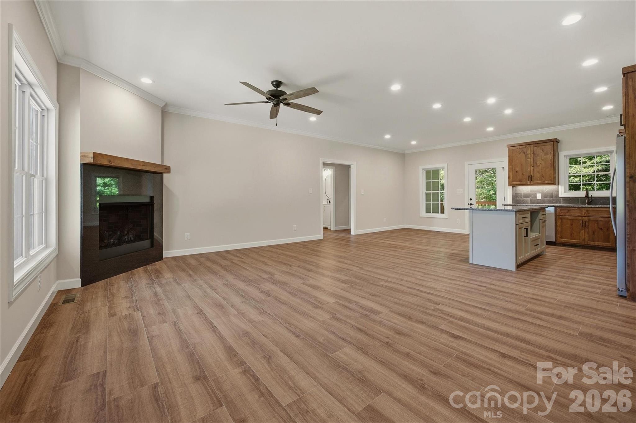 107 Meadow View Street — Morganton